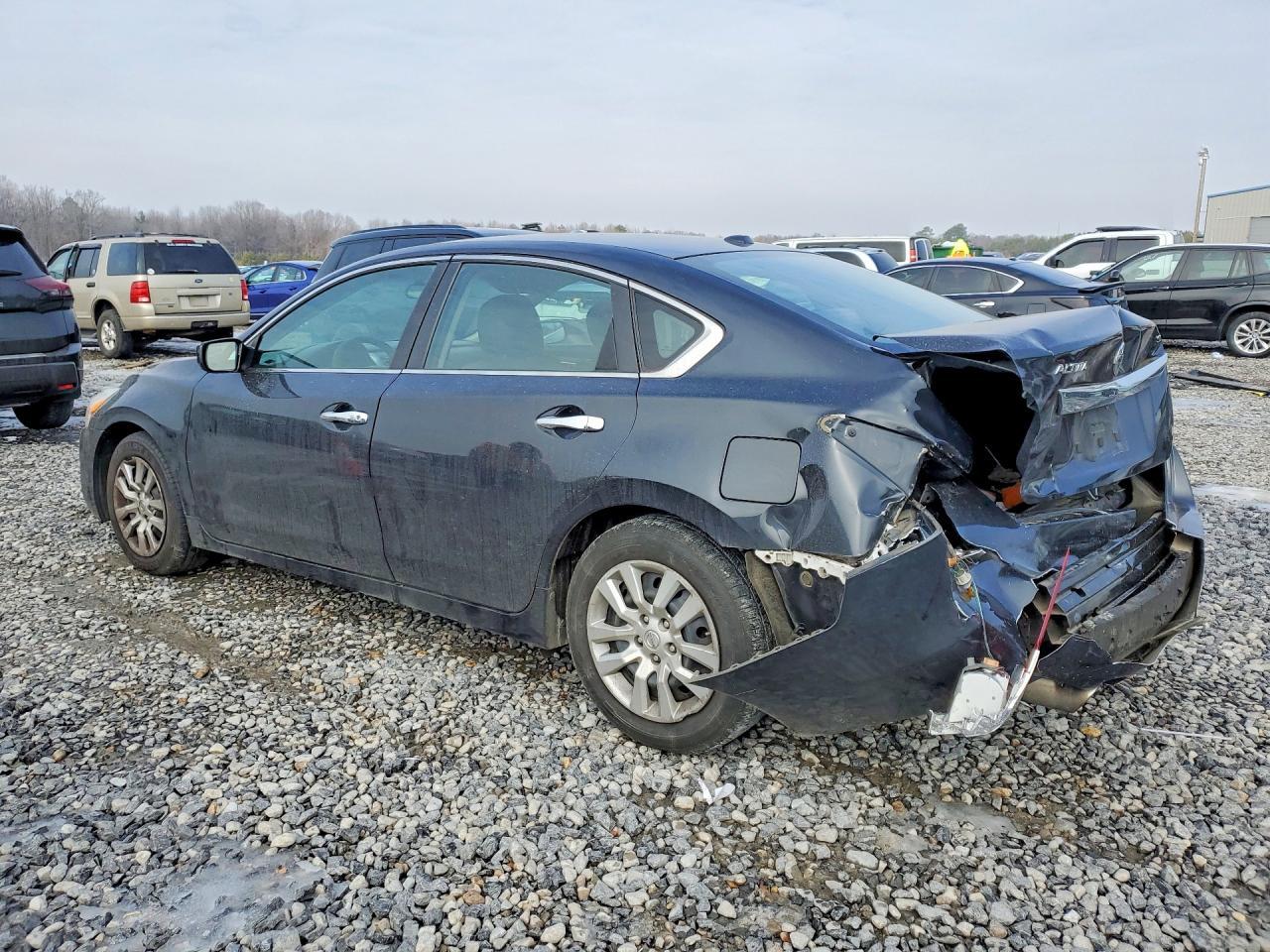 2015 Nissan Altima 2.5 S - Image 2