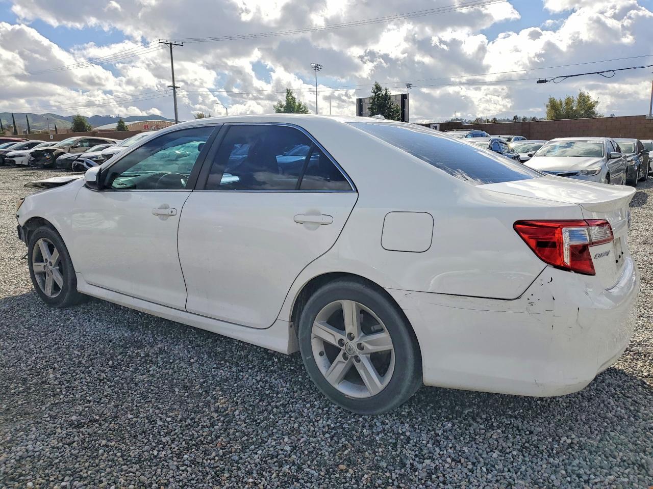 2014 Toyota Camry - Image 2