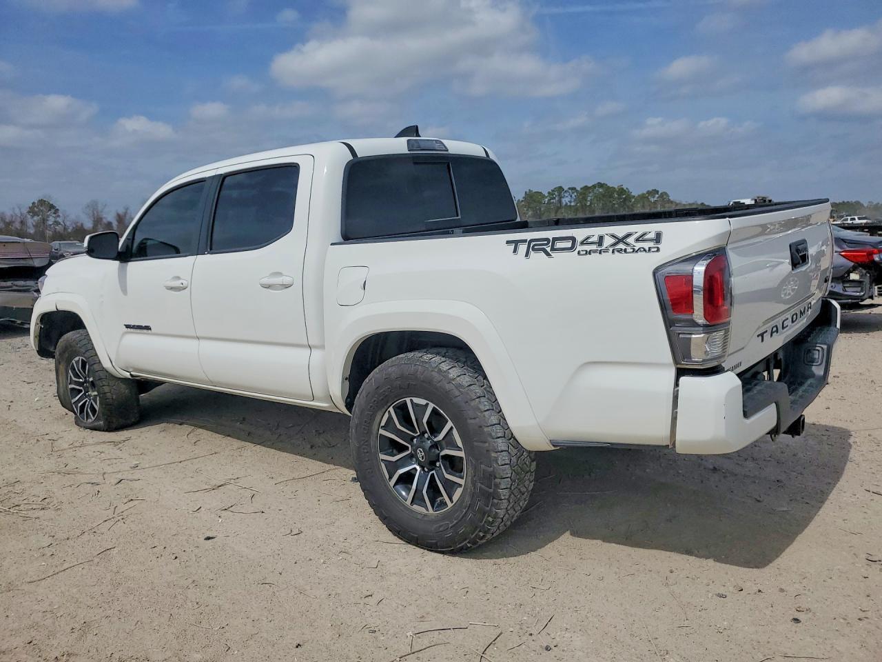 2023 Toyota Tacoma Double Cab - 4X4 - Фото 2