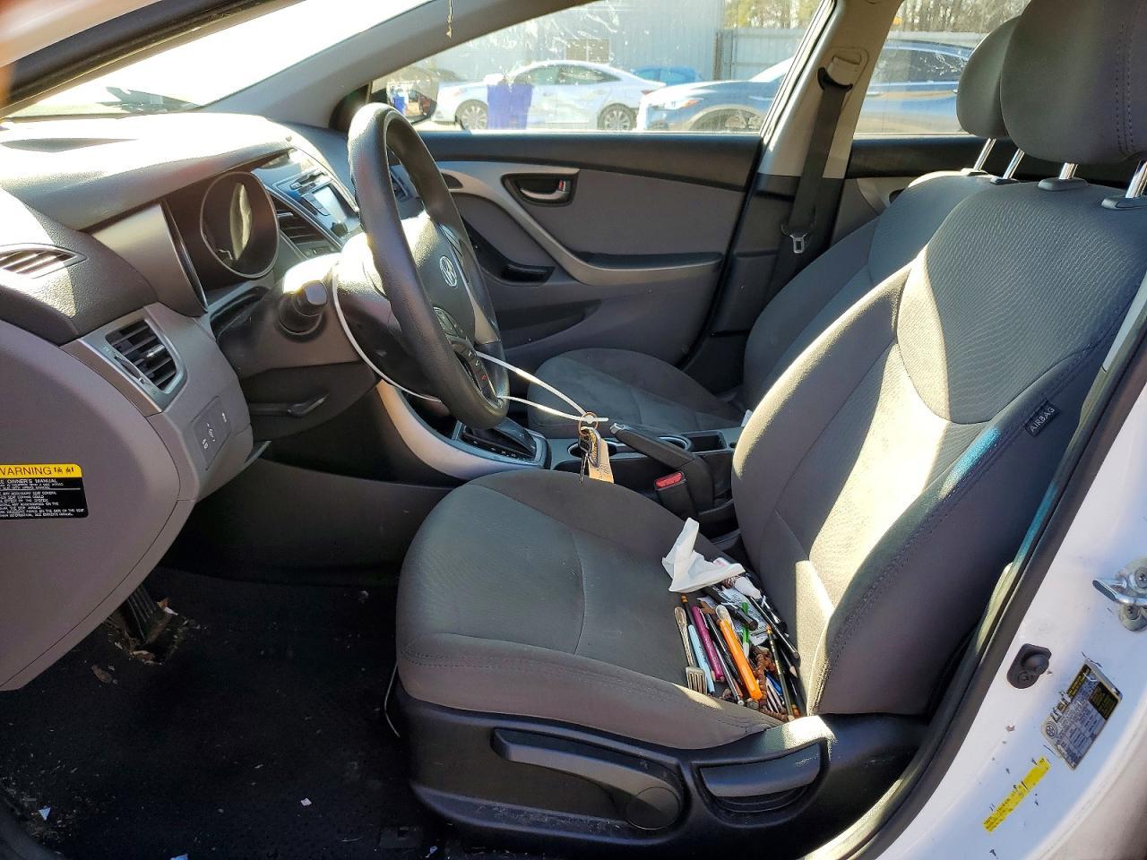 2016 Hyundai Elantra Se - Фото 7