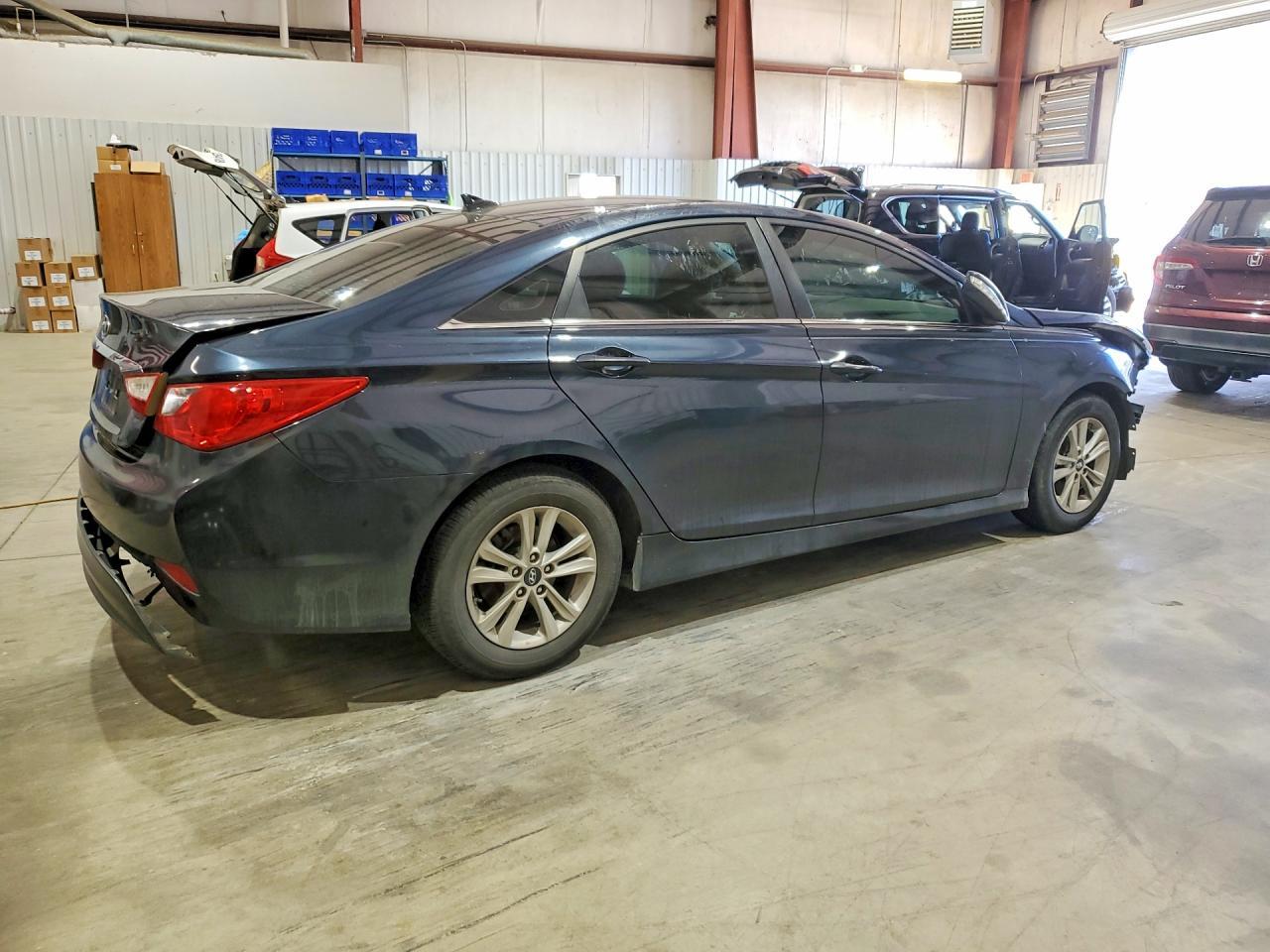 2014 Hyundai Sonata Gls - Фото 3