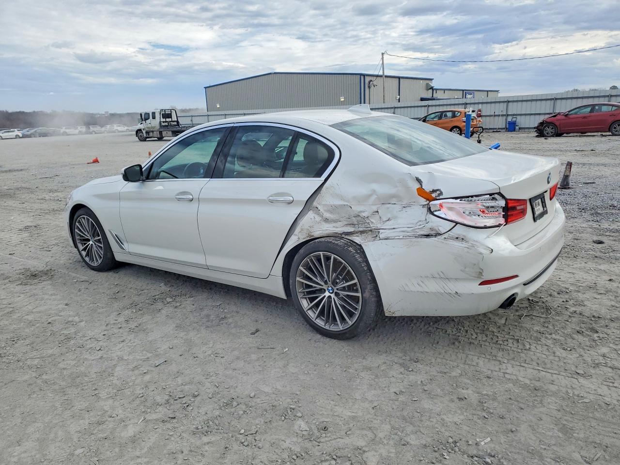 2018 BMW 530 I - Фото 2