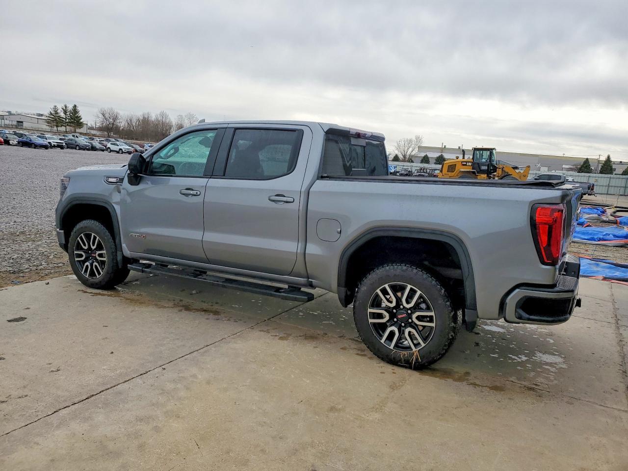 2025 GMC Sierra K1500 At4 - Фото 2