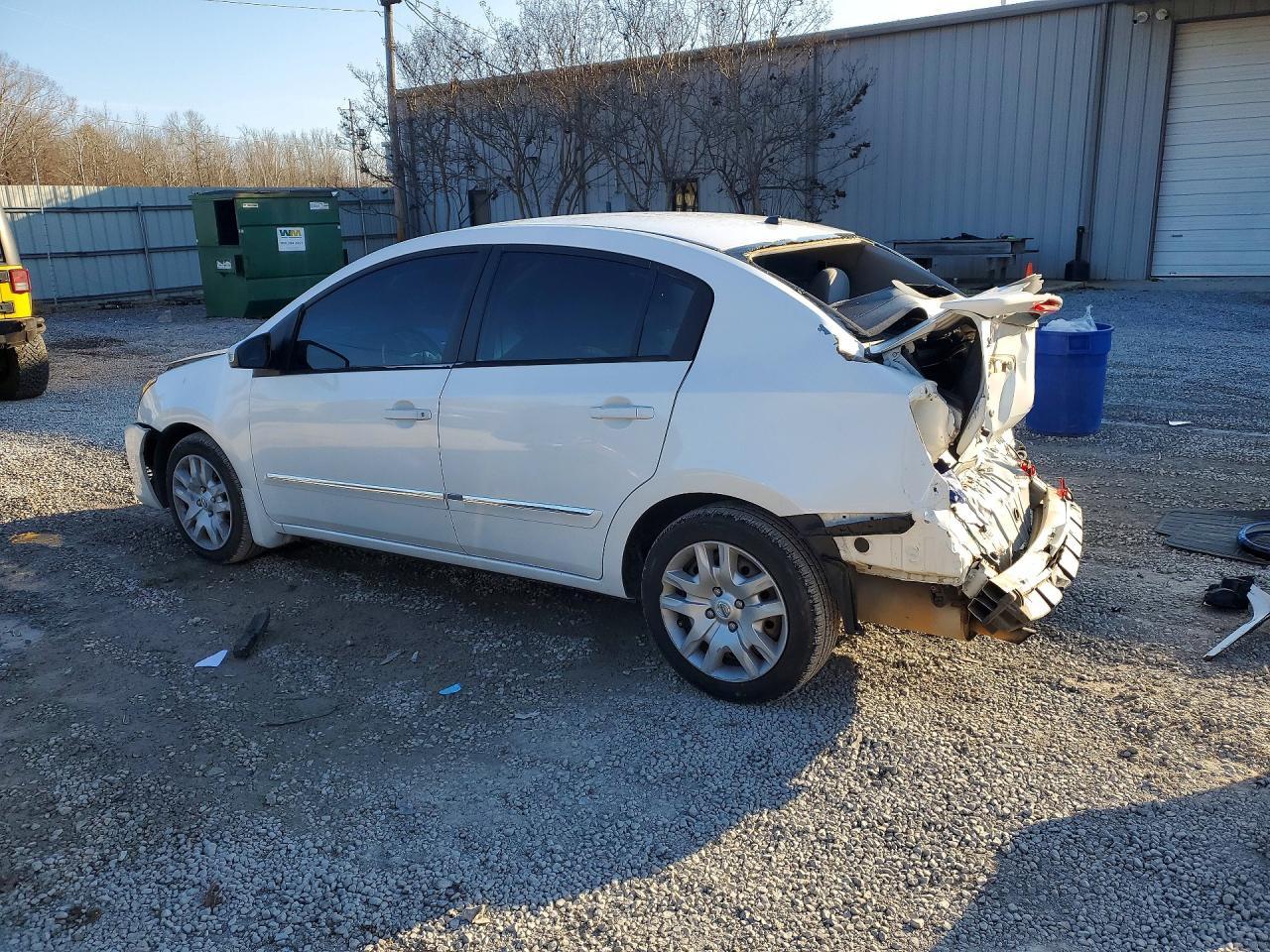 2012 Nissan Sentra 2.0 - Фото 2