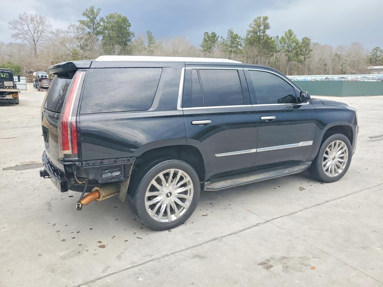 2015 Cadillac Escalade Luxury - Фото 3