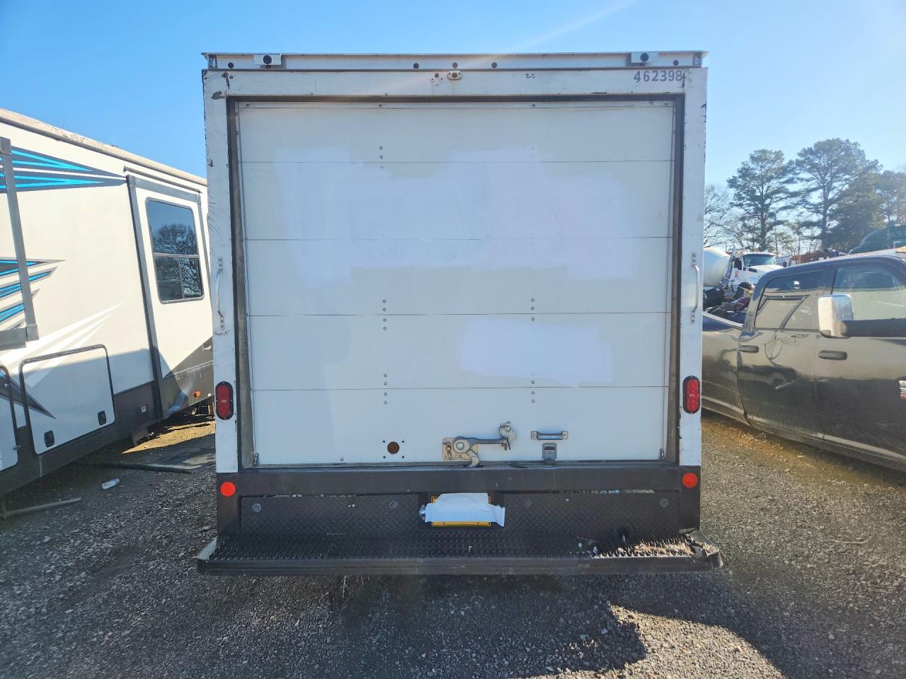 2021 Chevrolet Express Delivery Truck - Фото 6