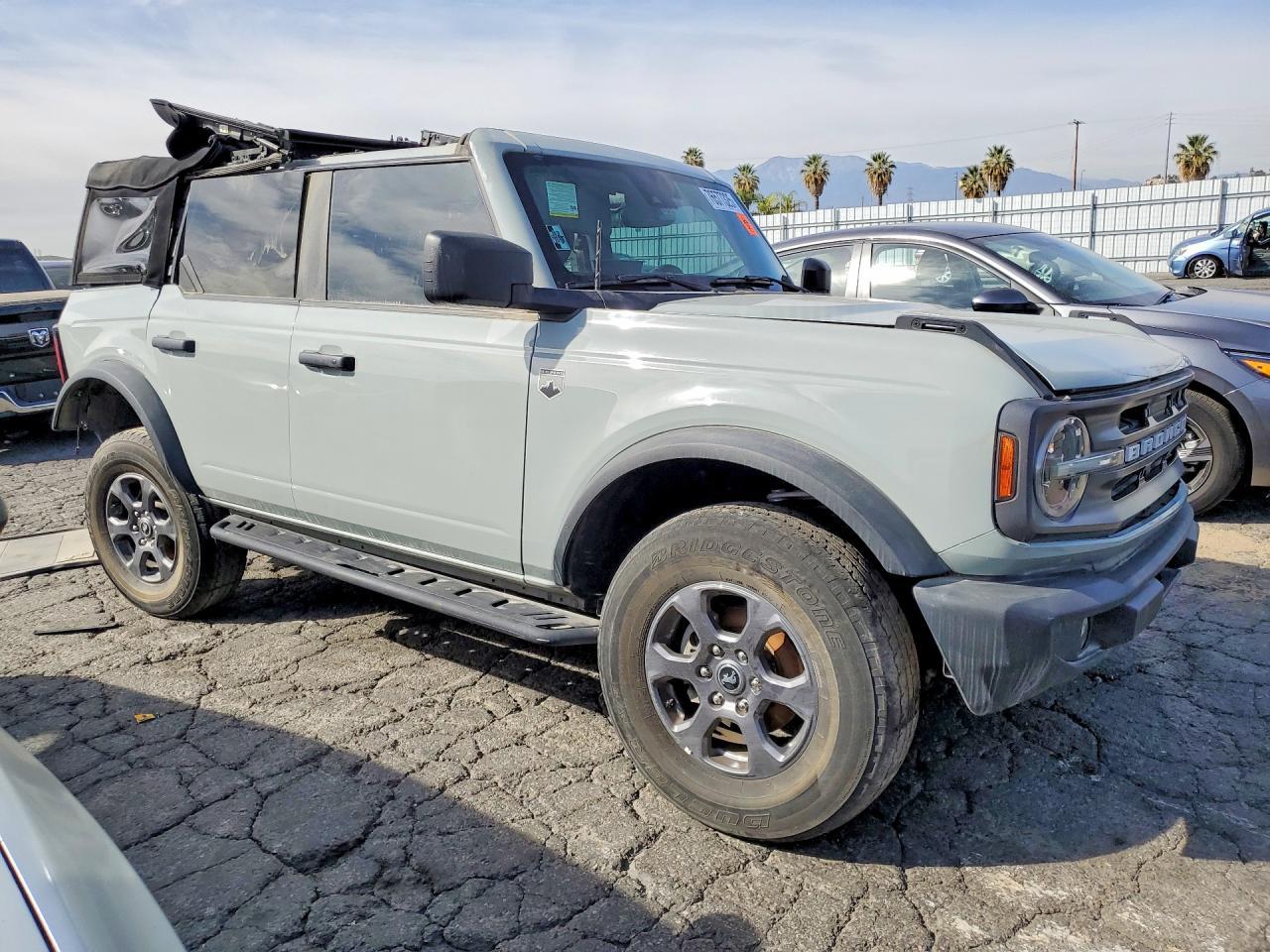 2023 Ford Bronco Base - Фото 4