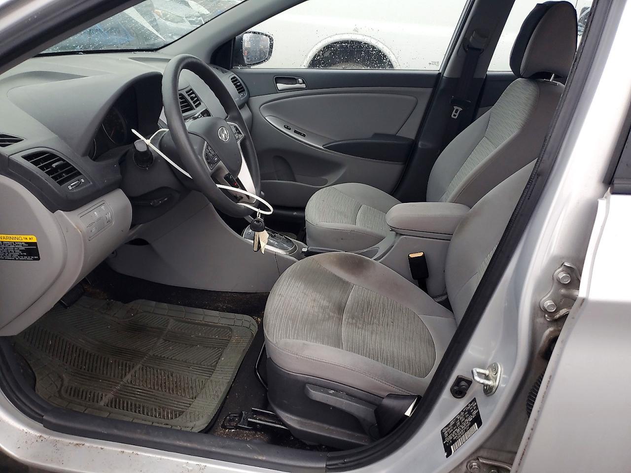 2015 Hyundai Accent Gls - Image 7