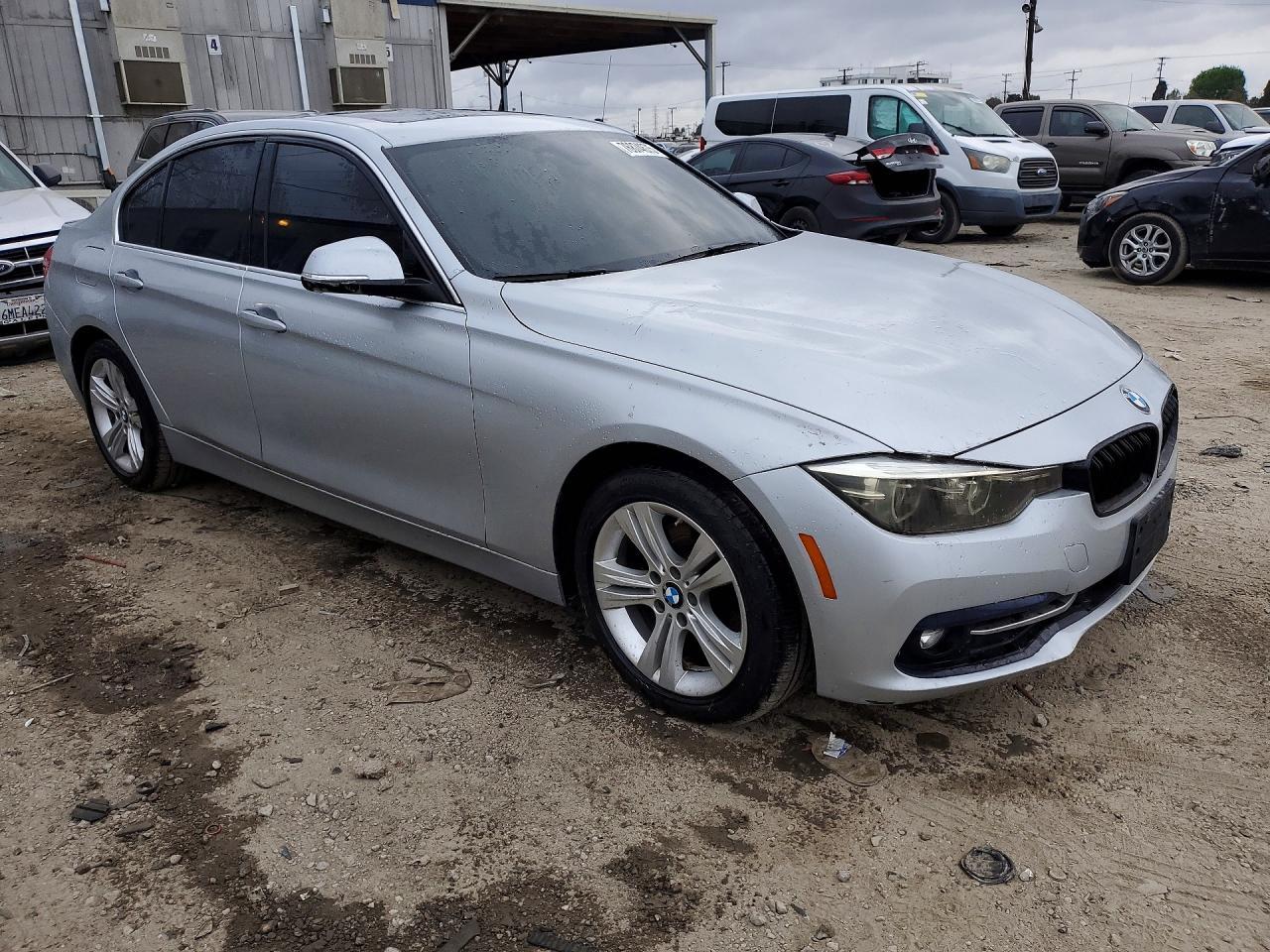 2018 BMW 330 I - Фото 4