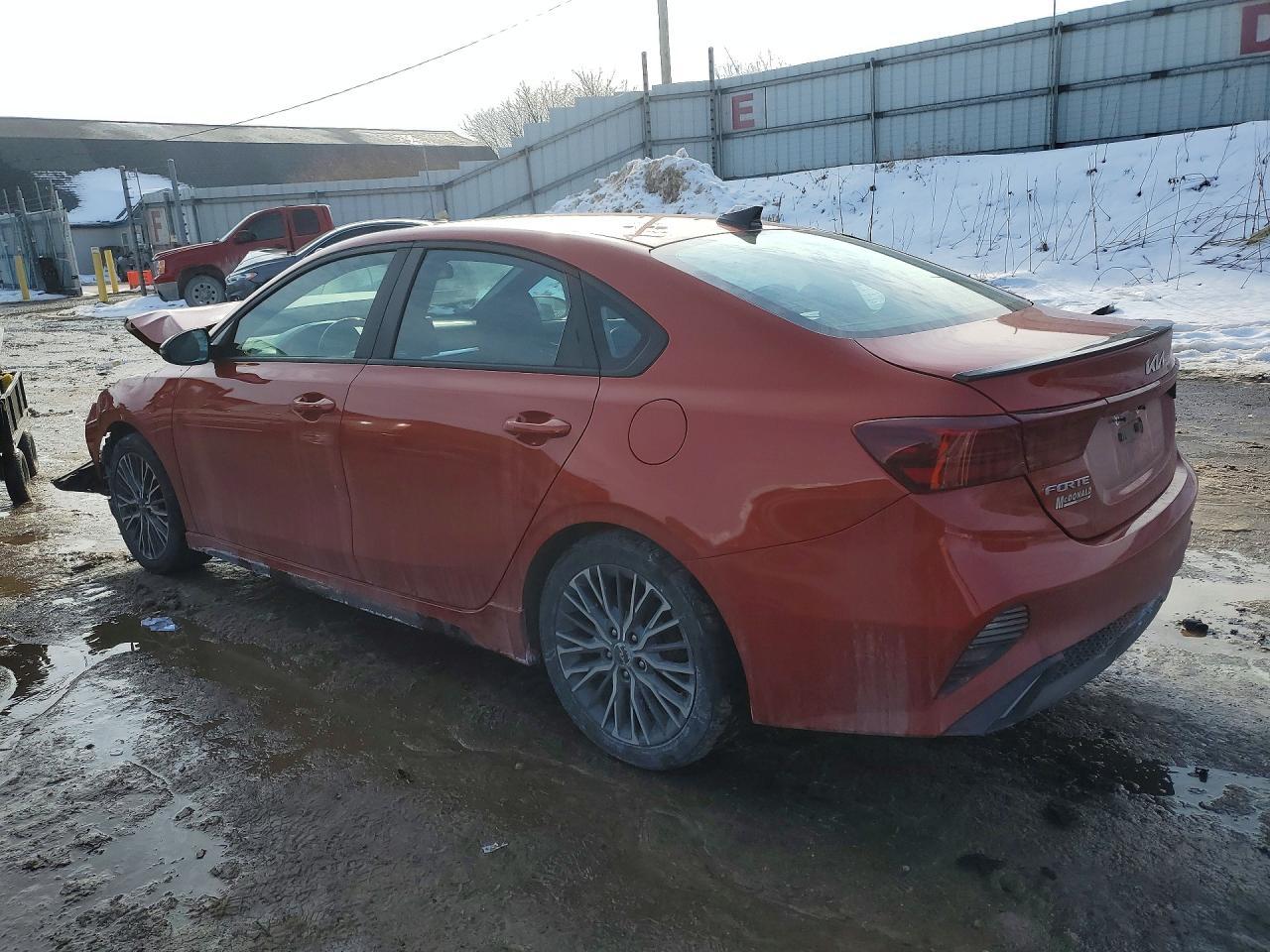 2022 Kia Forte Gt Line - Фото 2