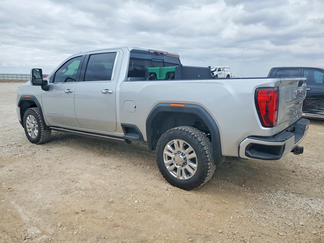 2021 GMC Sierra K2500 Denali - Image 2