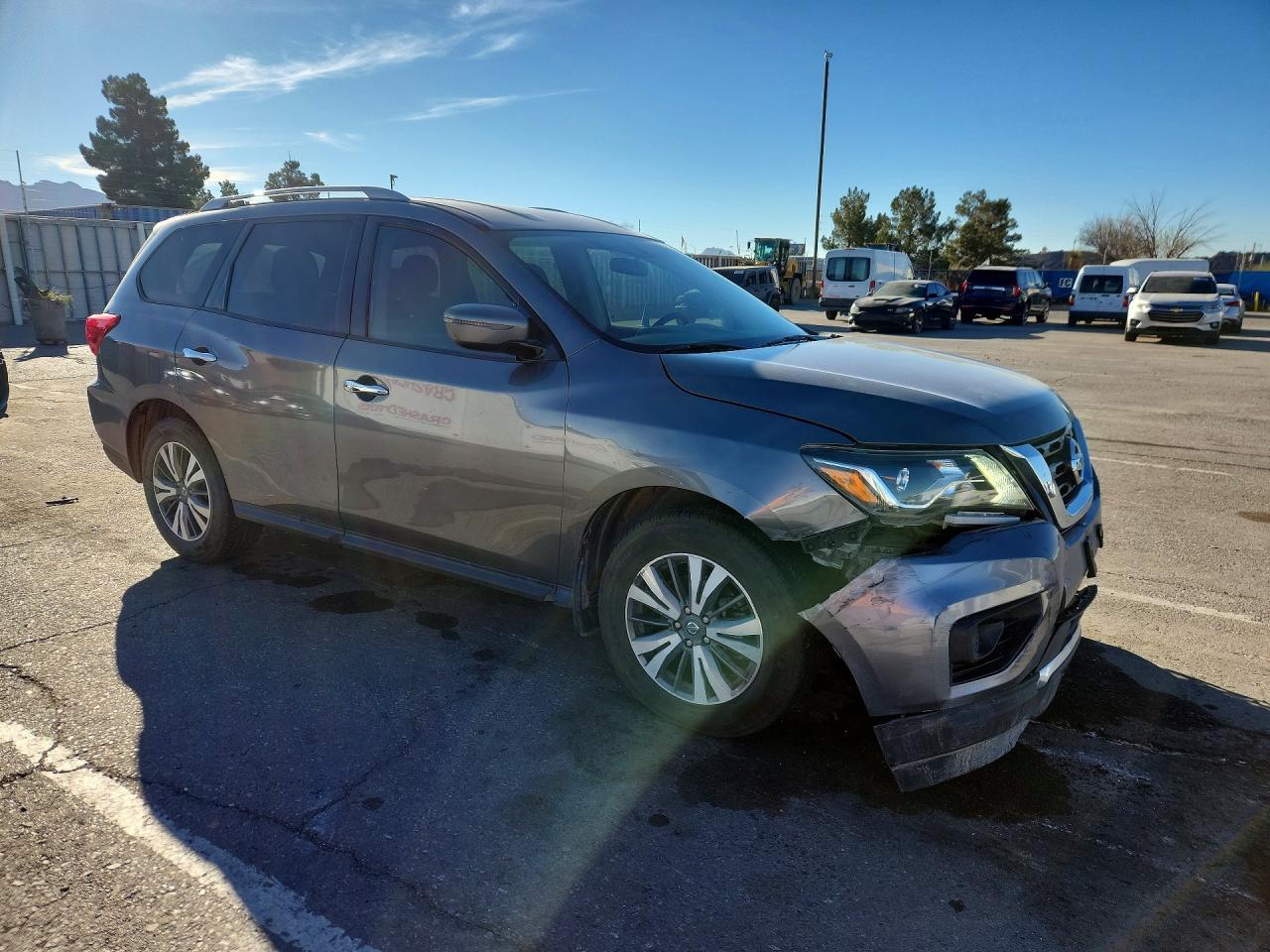 2020 Nissan Pathfinder S - Фото 4
