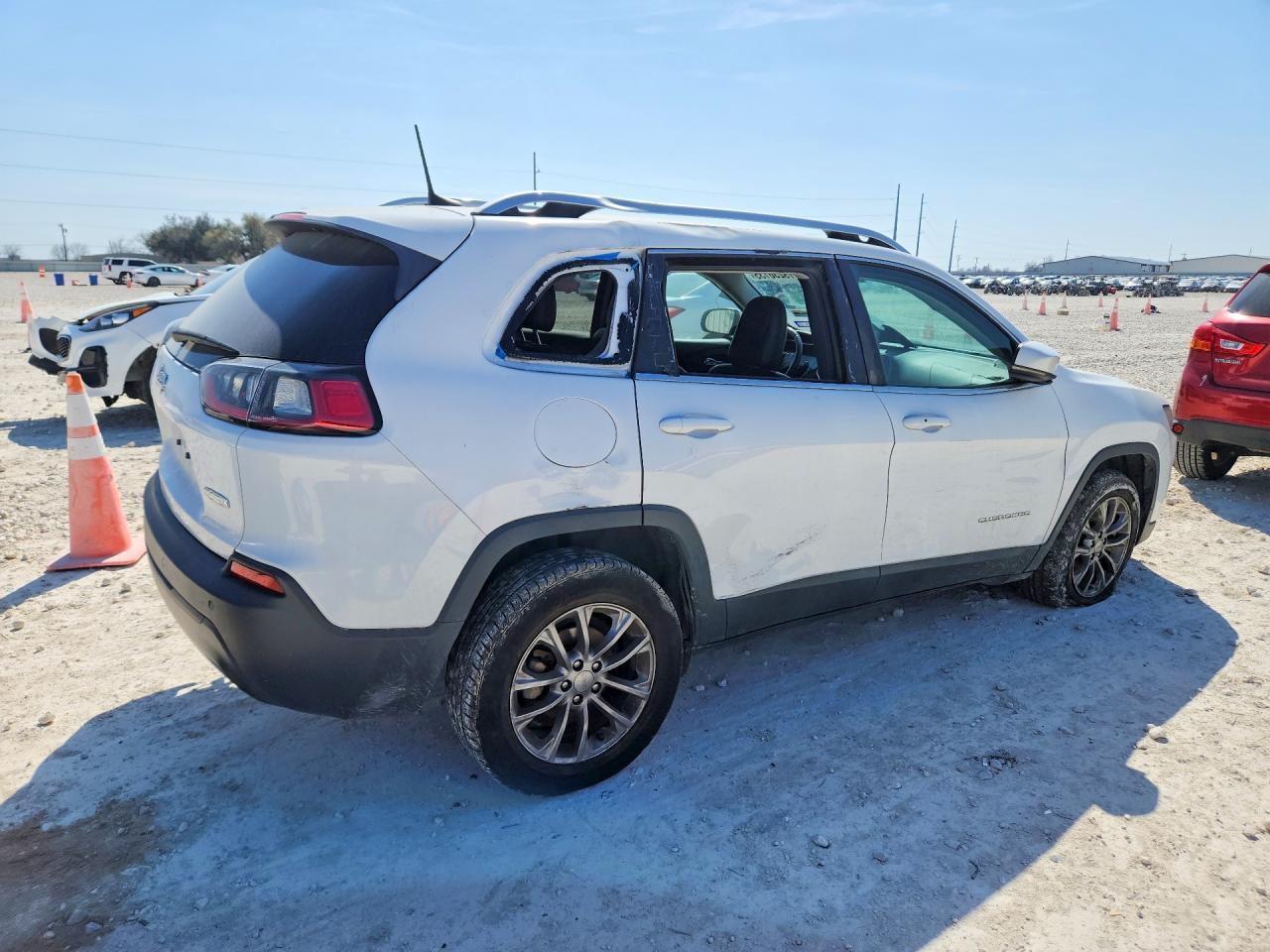 2019 Jeep Cherokee Latitude Plus - Фото 3