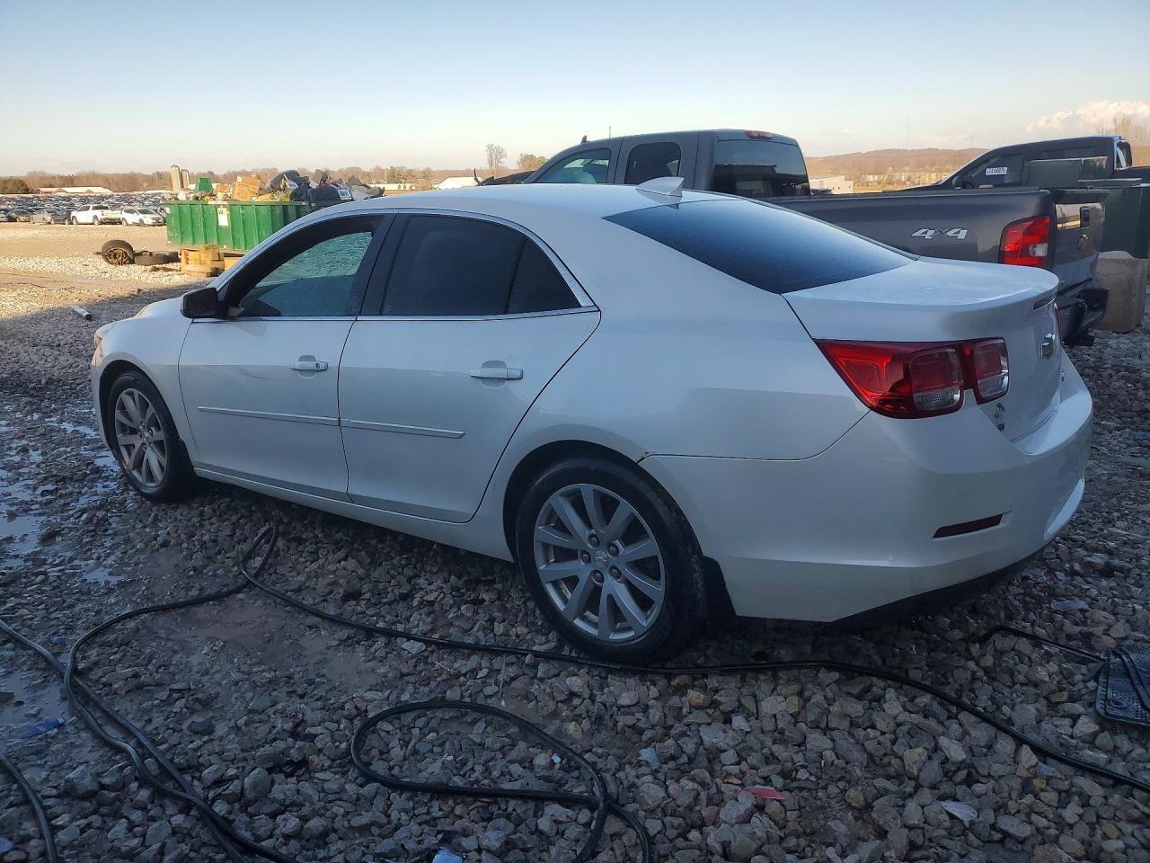 2015 Chevrolet Malibu 2Lt - Image 2