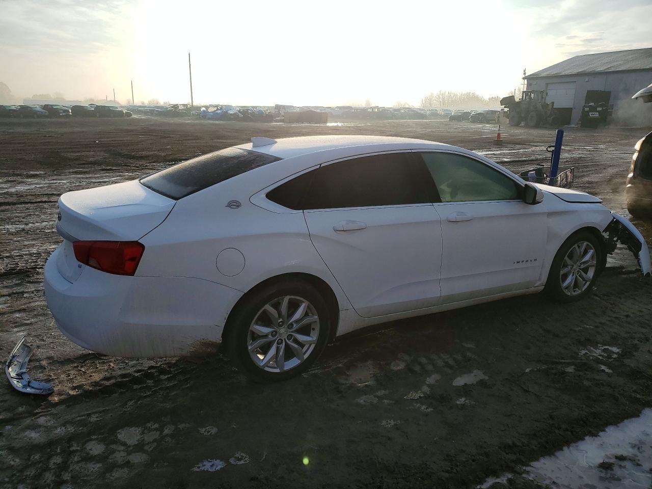 2016 Chevrolet Impala Lt - Image 3