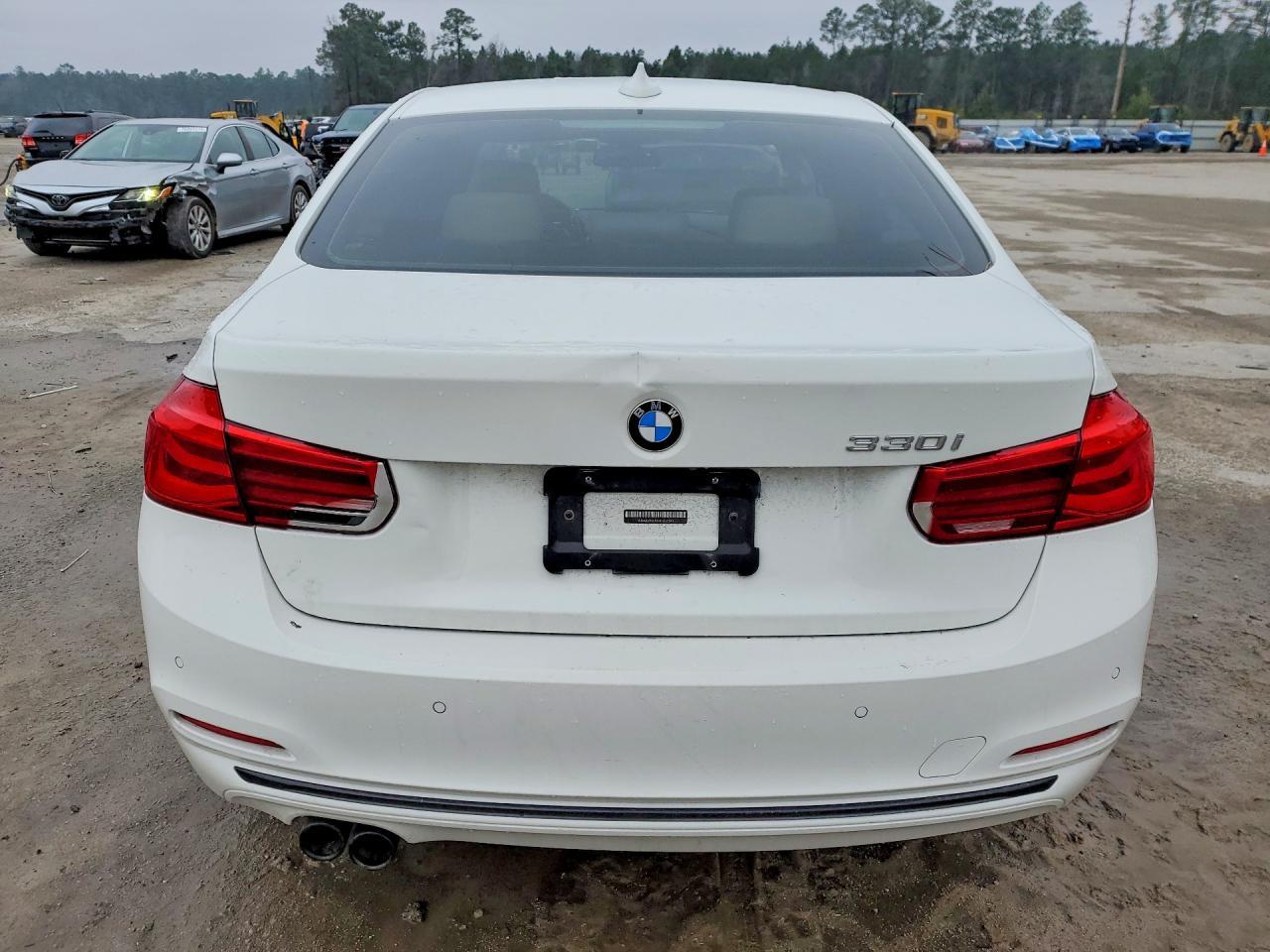 2017 BMW 330 I - Image 6