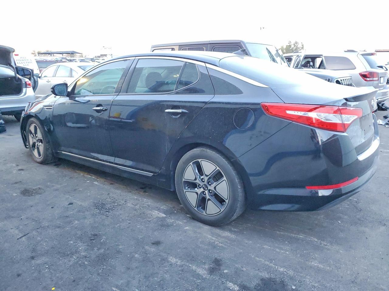 2011 Kia Optima Hybrid Base - Фото 2