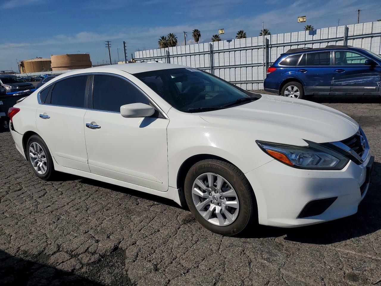 2017 Nissan Altima 2.5 - Фото 4
