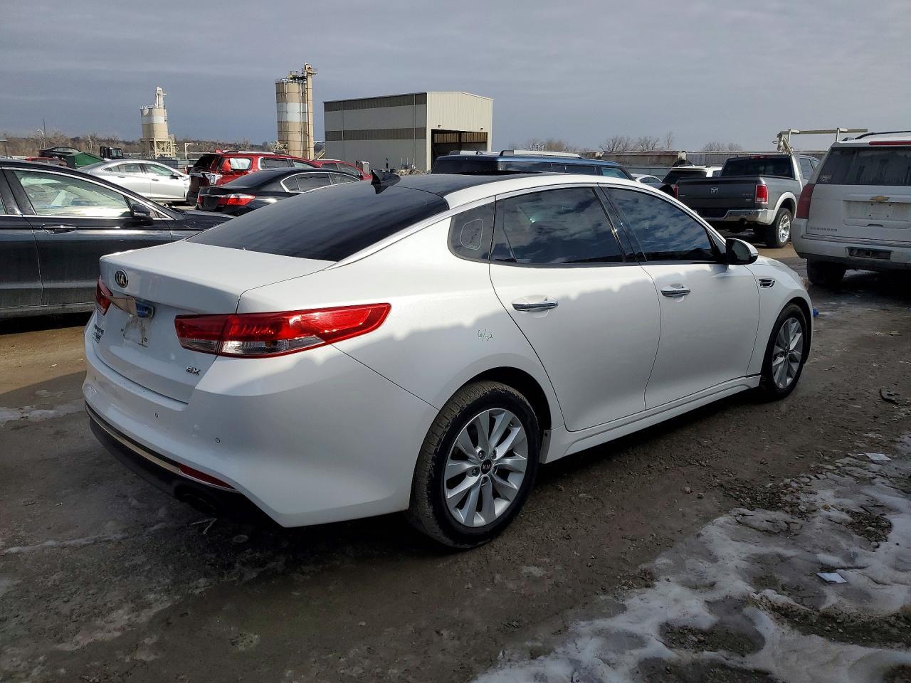 2016 Kia Optima Ex - Фото 3