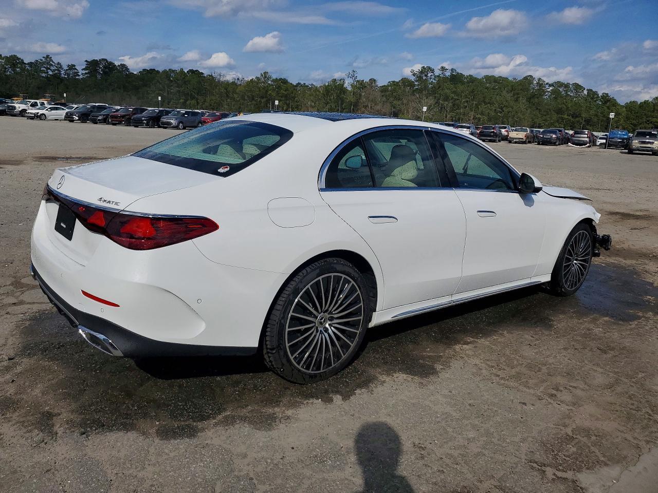 2025 Mercedes-Benz E 450 4Matic - Фото 3