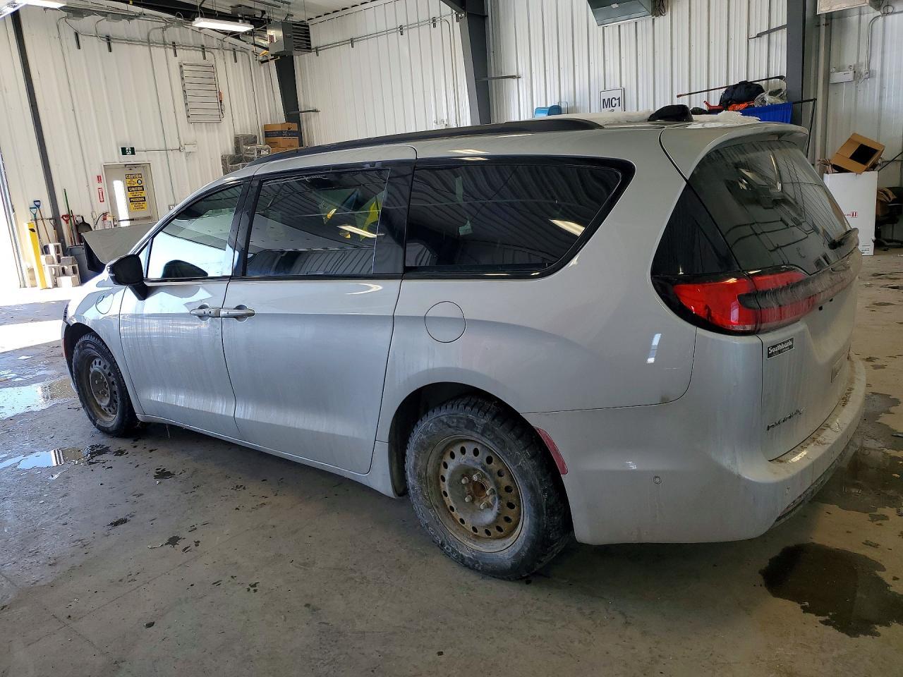 2024 Chrysler Pacifica Hybrid Select - Image 2