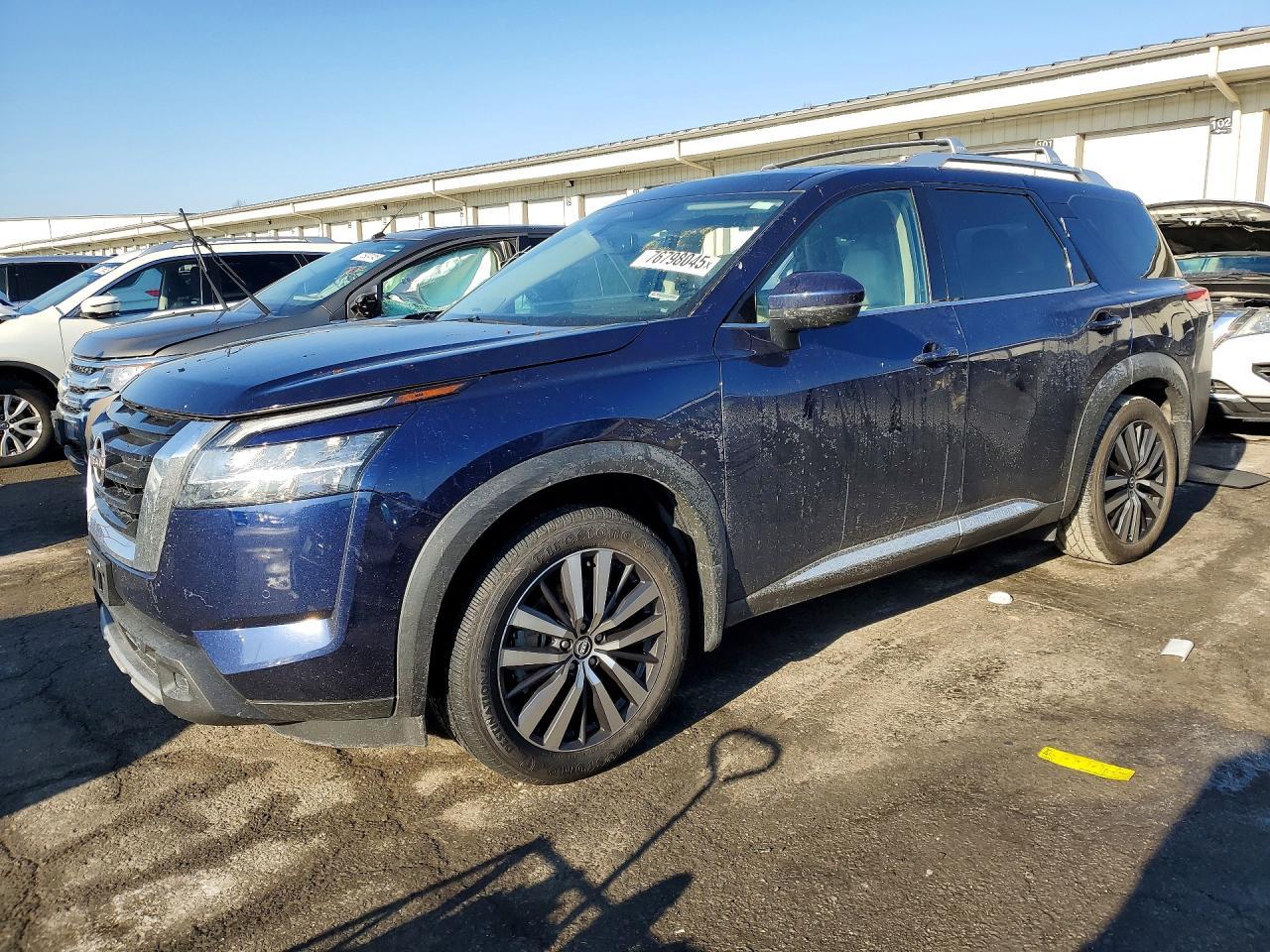 2022 Nissan Pathfinder Platinum