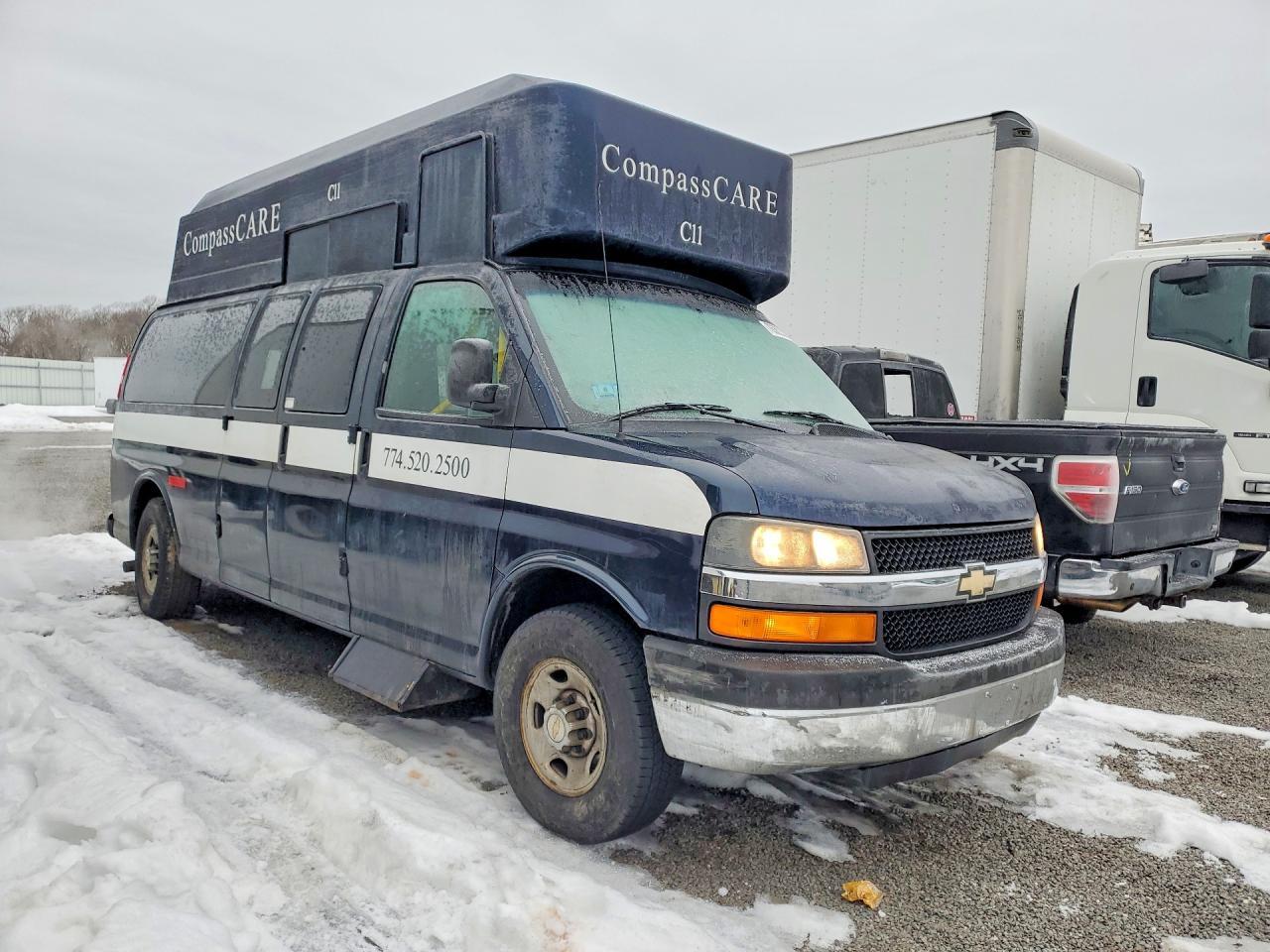 2013 Chevrolet Express G3500 Lt - Image 4