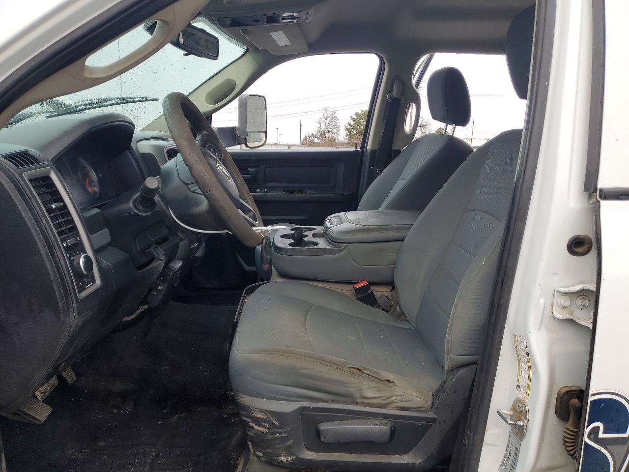 2016 Ram 2500 St - Image 7