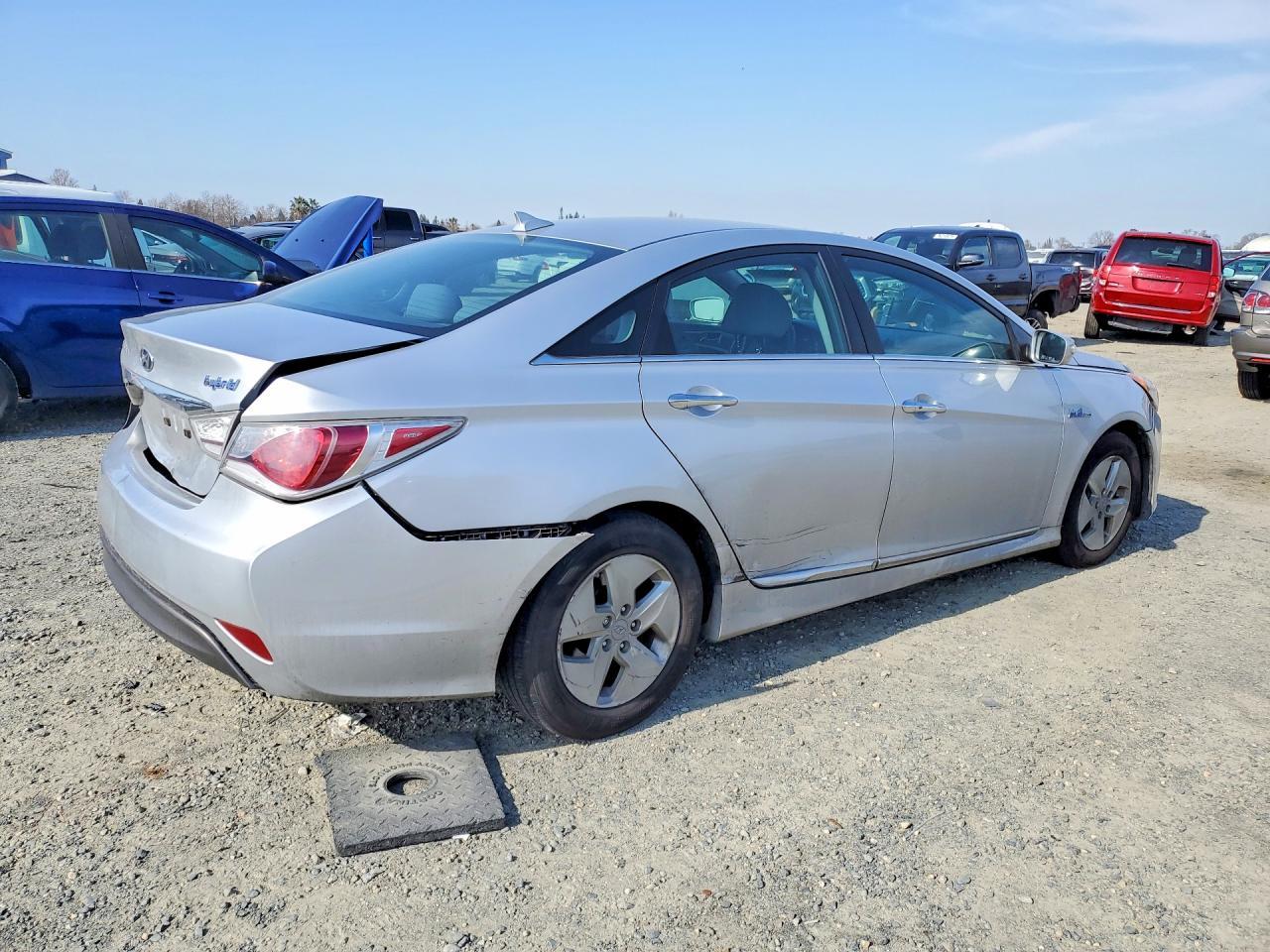 2012 Hyundai Sonata Hybrid Base - Фото 3