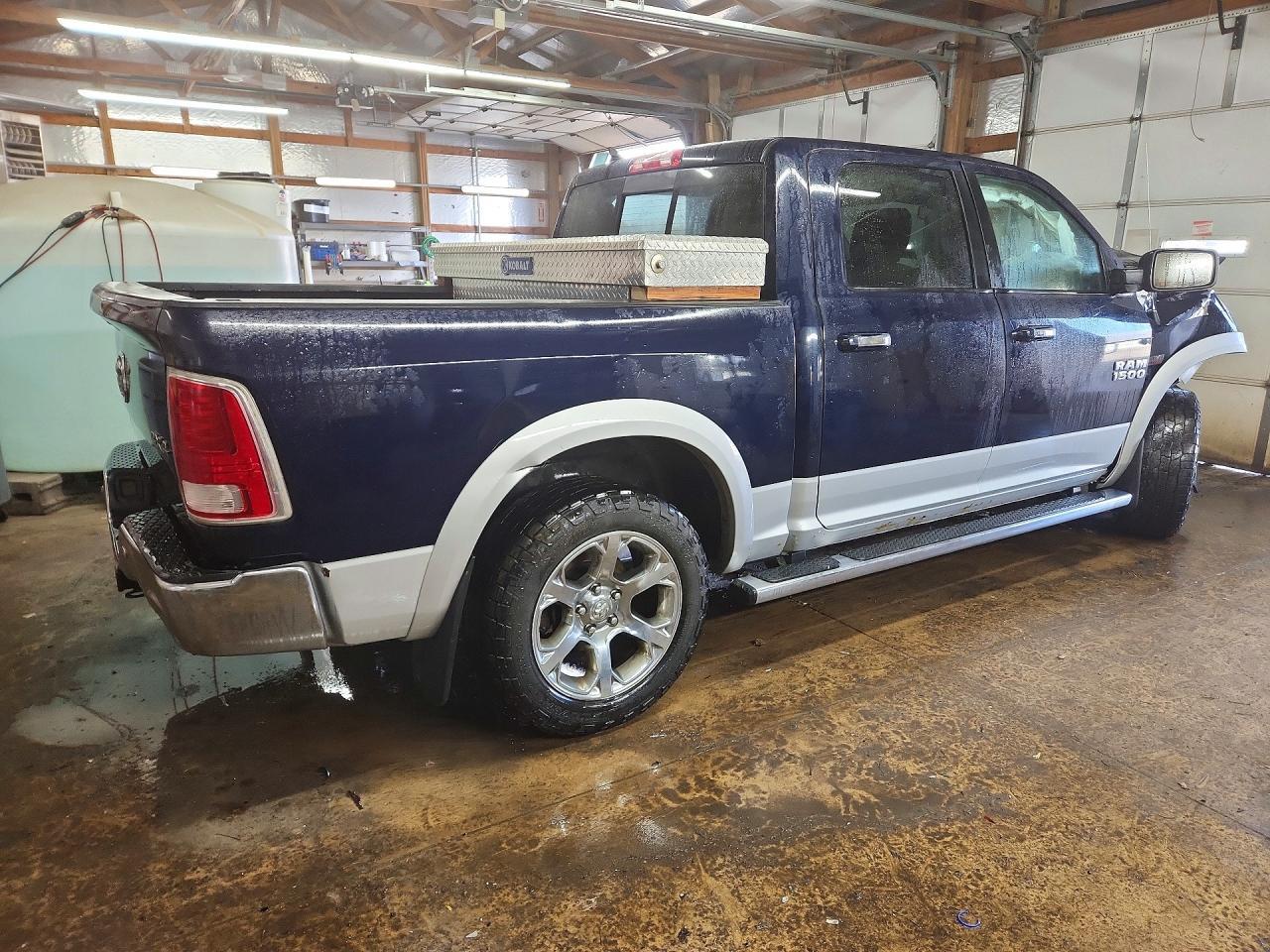2017 Ram 1500 Laramie - Фото 3