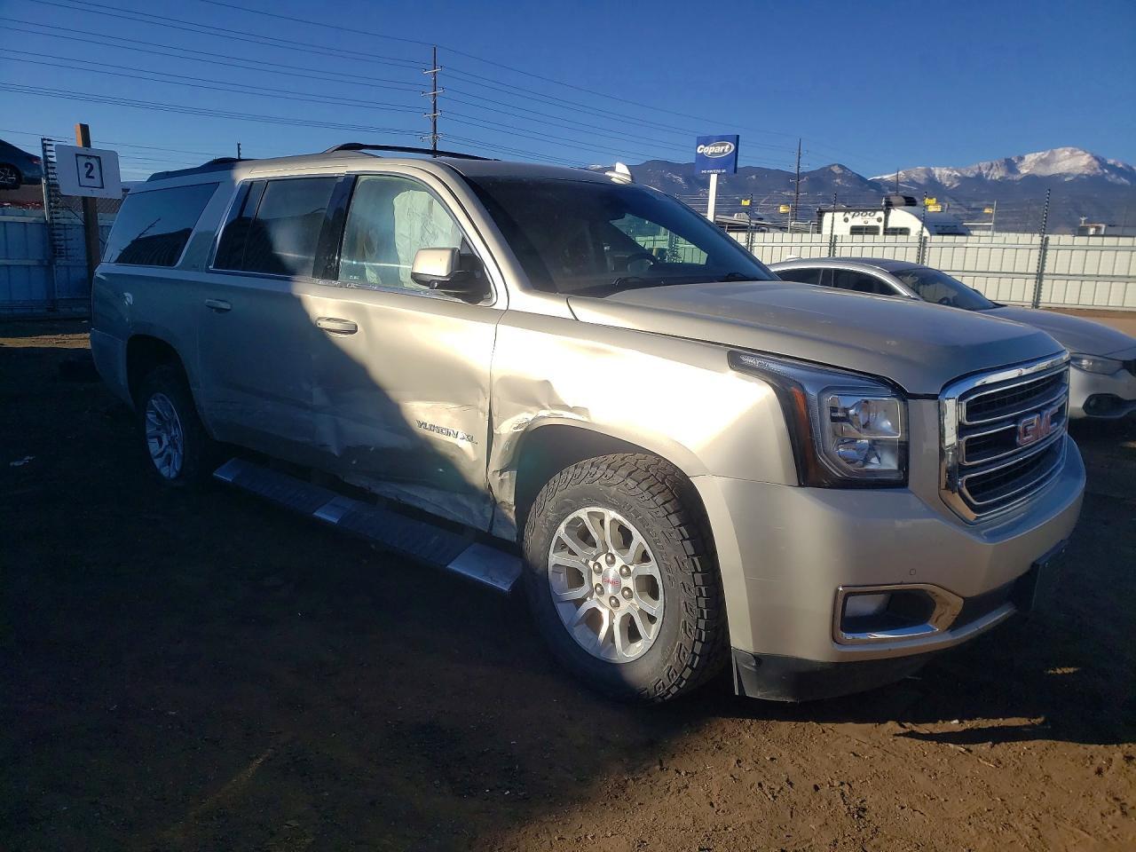 2017 GMC Yukon Xl K1500 Slt - Image 4