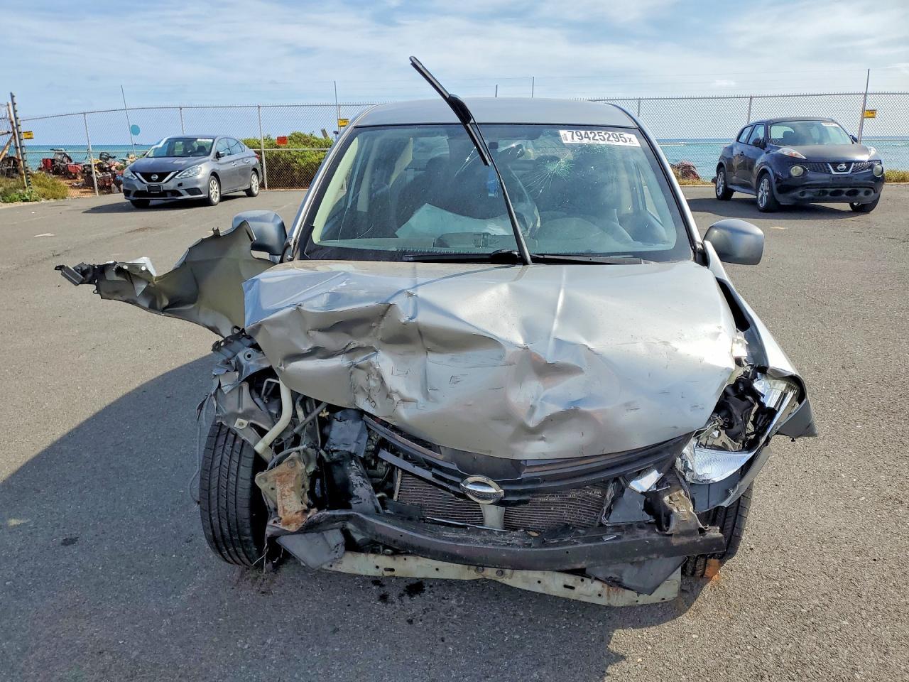 2010 Nissan Versa 1.8 S - Фото 5