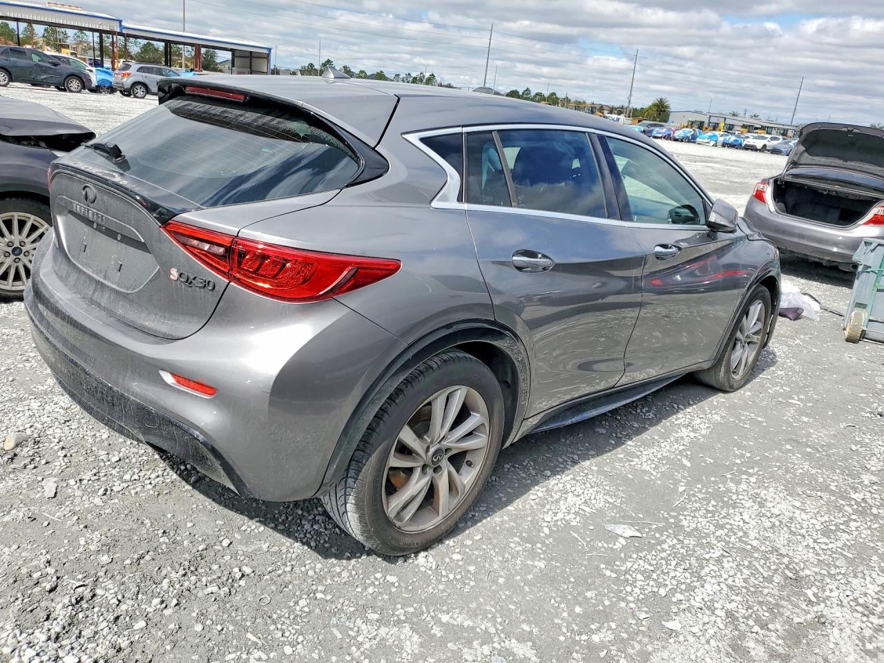 2018 Infiniti Qx30 Pure - Фото 5