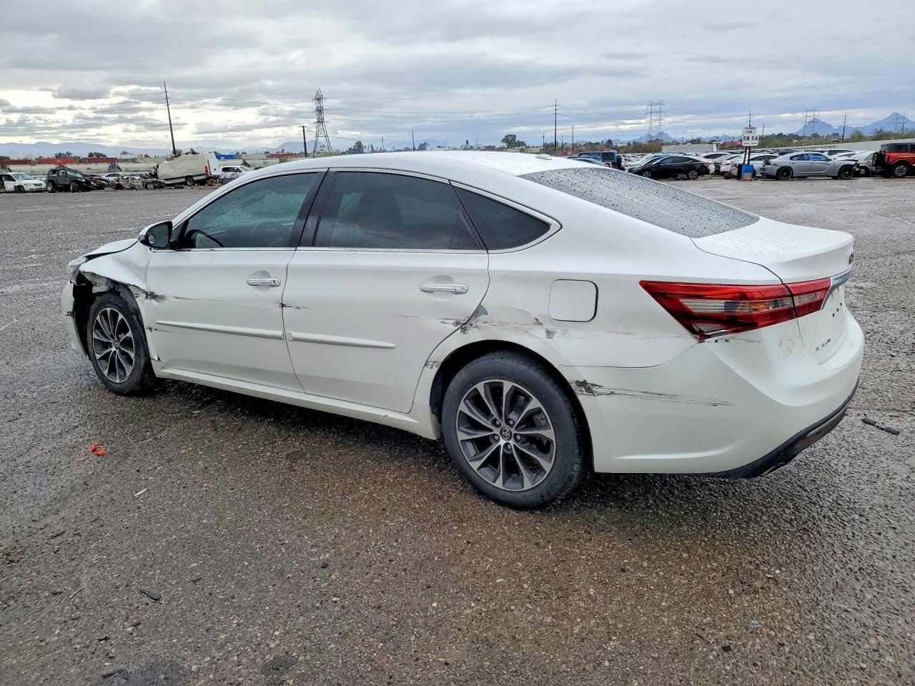 2018 Toyota Avalon Xle - Фото 2