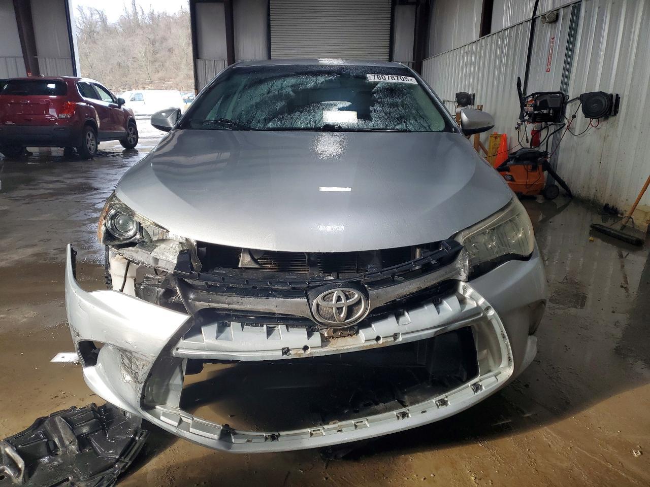 2015 Toyota Camry Se - Image 5