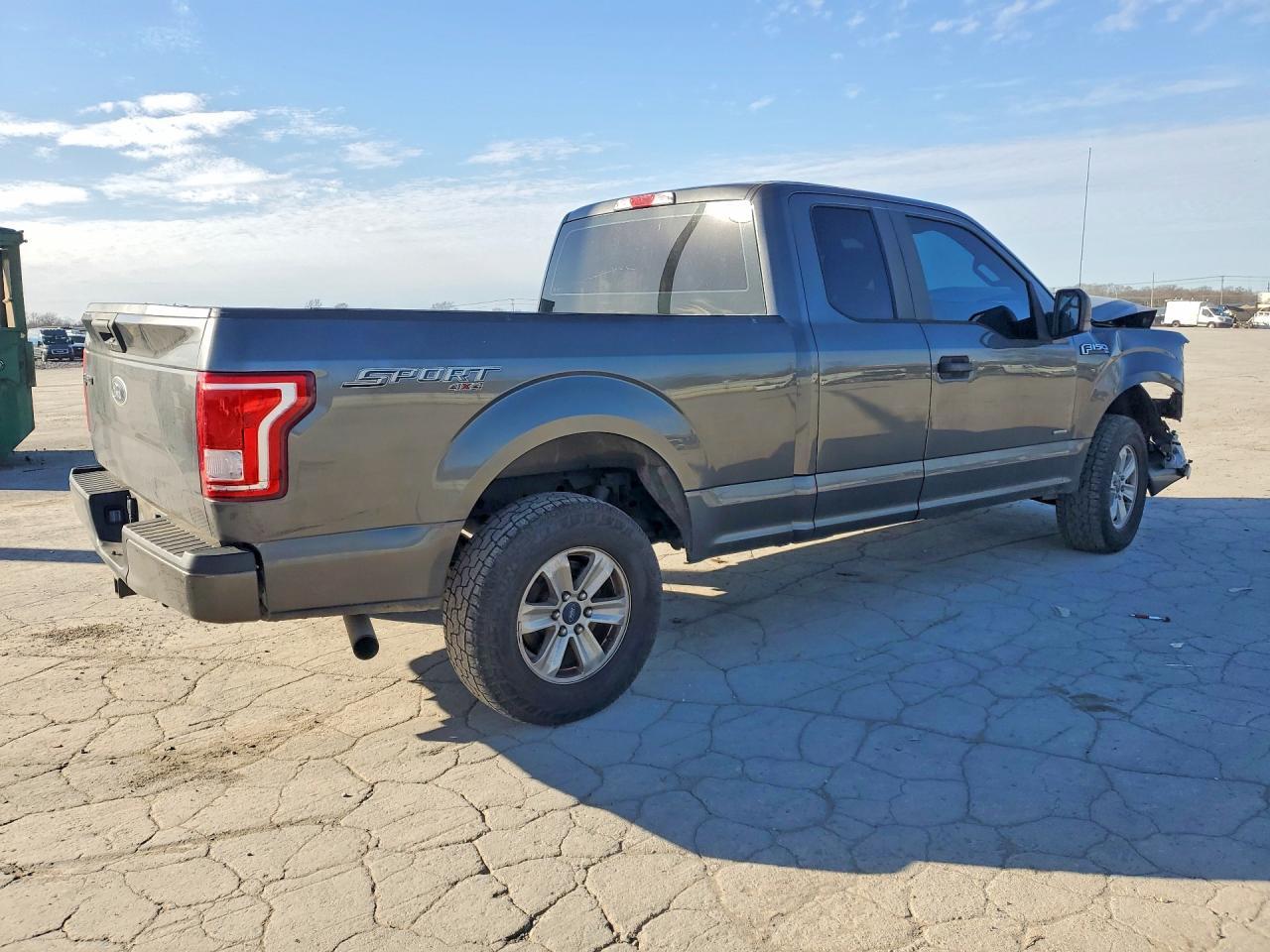 2017 Ford F150 Super Cab - Image 3