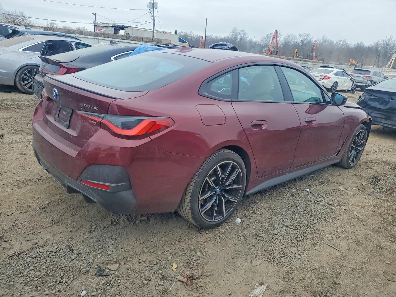 2023 BMW I4 Edrive 40 - Фото 3