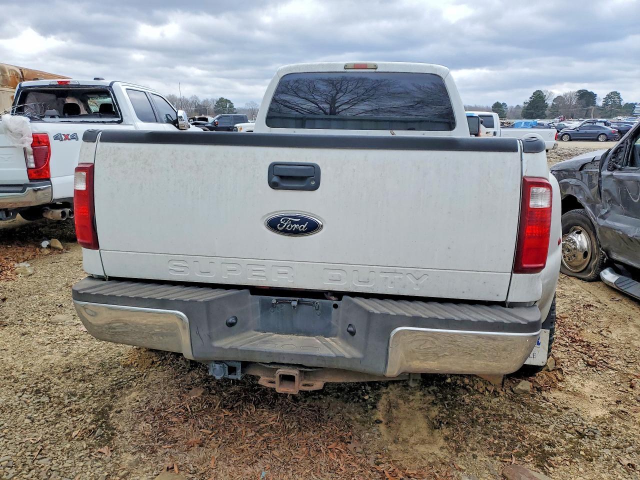 2010 Ford F350 Super Duty - Image 6