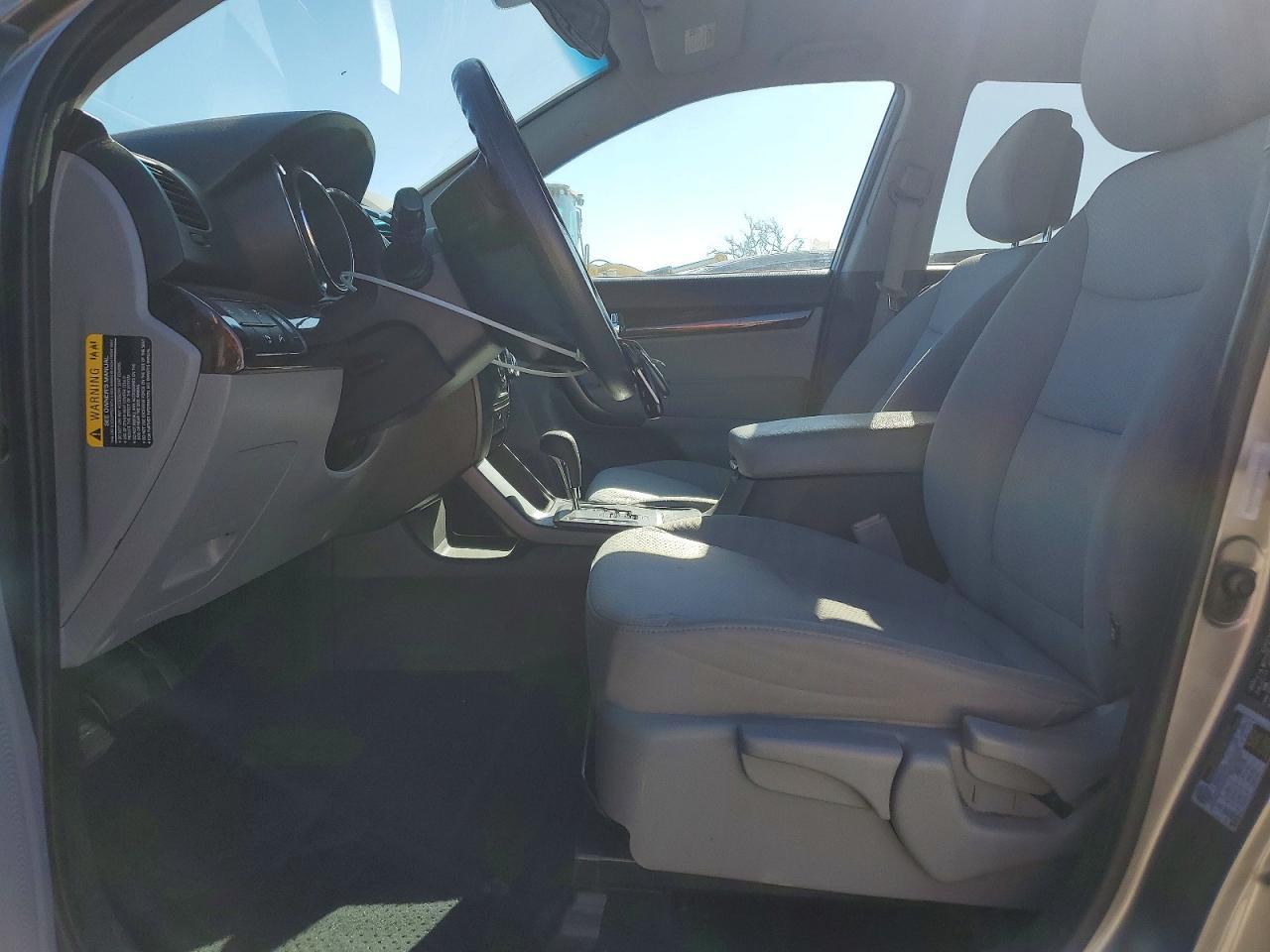 2012 Kia Sorento Base - Image 7