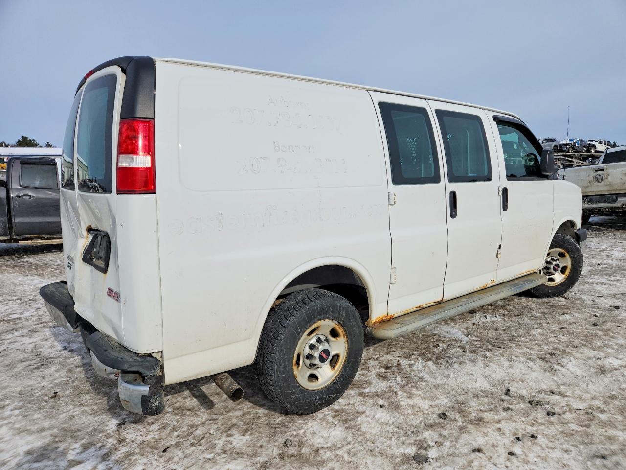 2016 GMC Savana G2500 - Фото 3