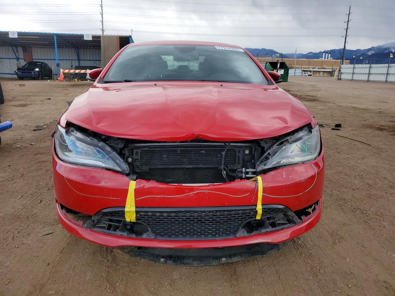 2016 Chrysler 200 S - Image 5