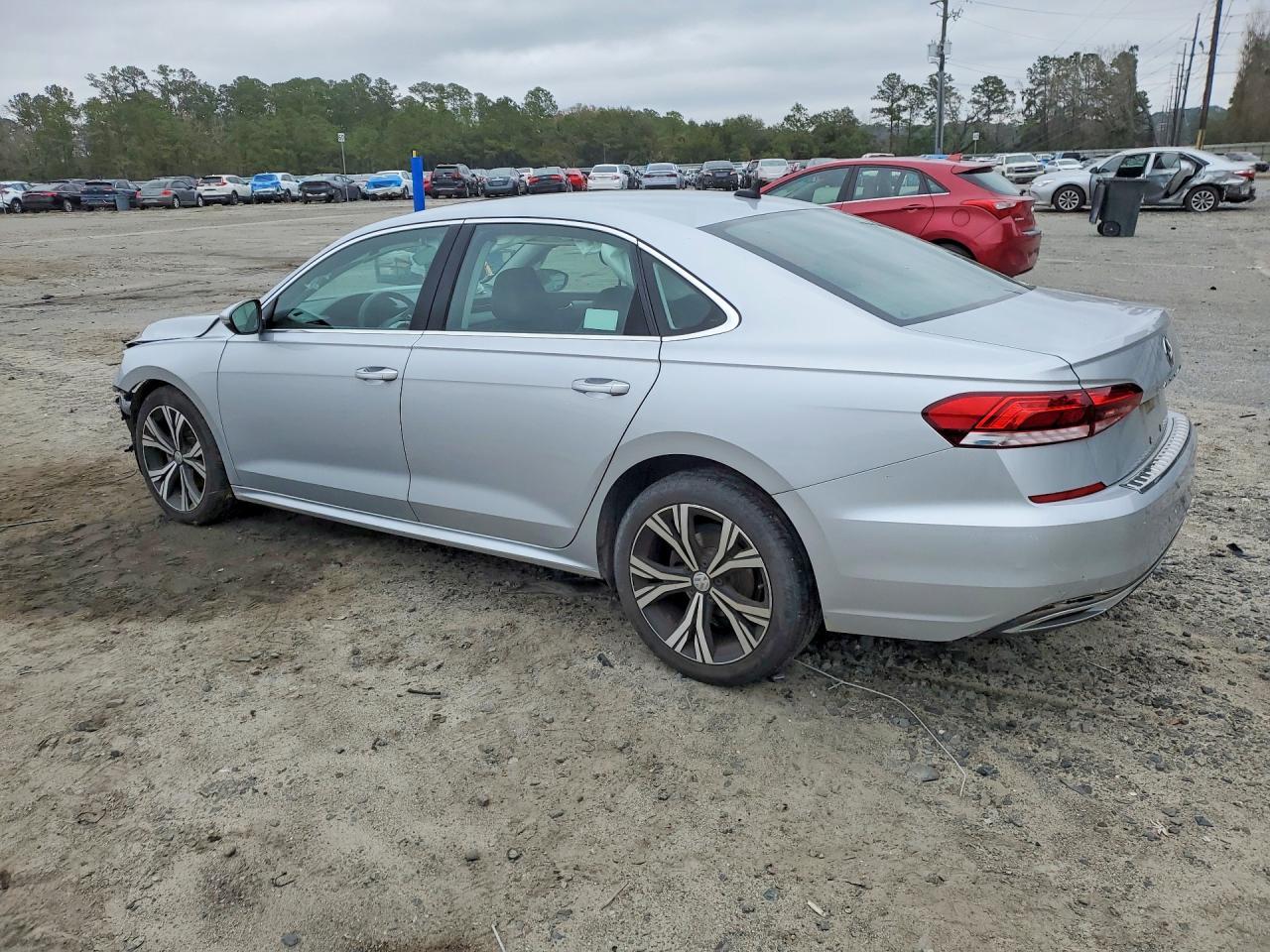 2021 Volkswagen Passat Se - Фото 2