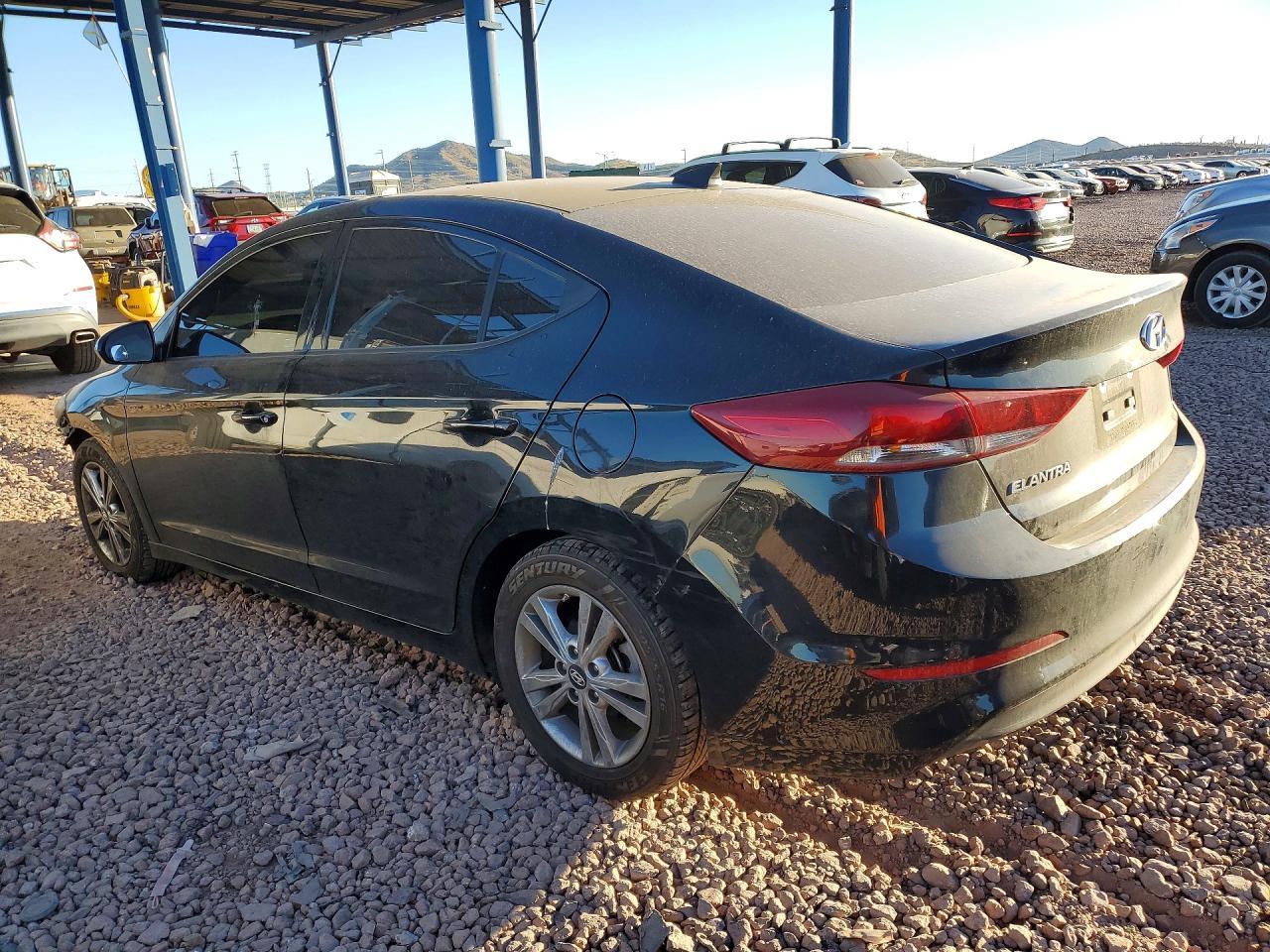 2018 Hyundai Elantra Sel - Фото 2