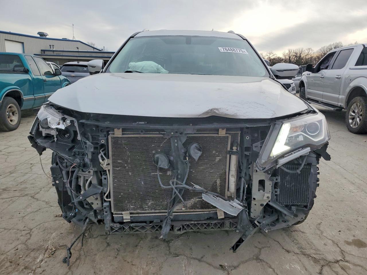 2019 Nissan Pathfinder S - Фото 5