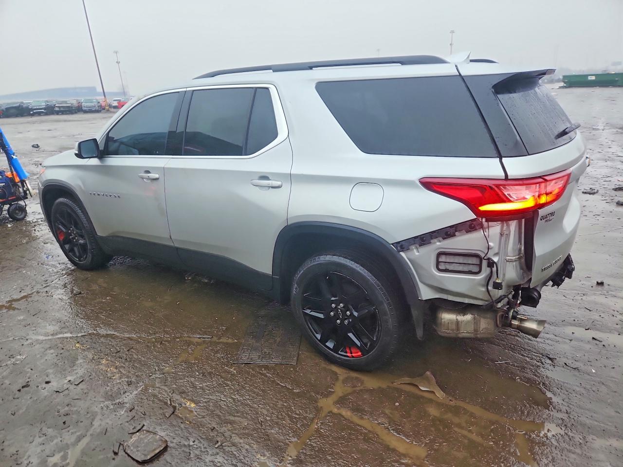 2019 Chevrolet Traverse Lt - Image 2