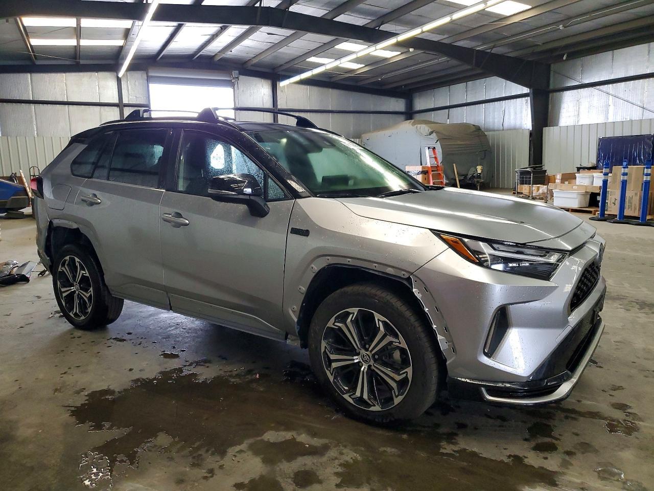 2024 Toyota Rav4 Prime Xse - Image 4