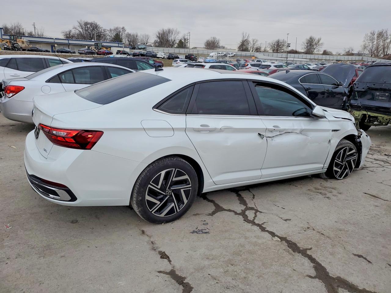 2024 Volkswagen Jetta Sel - Image 3