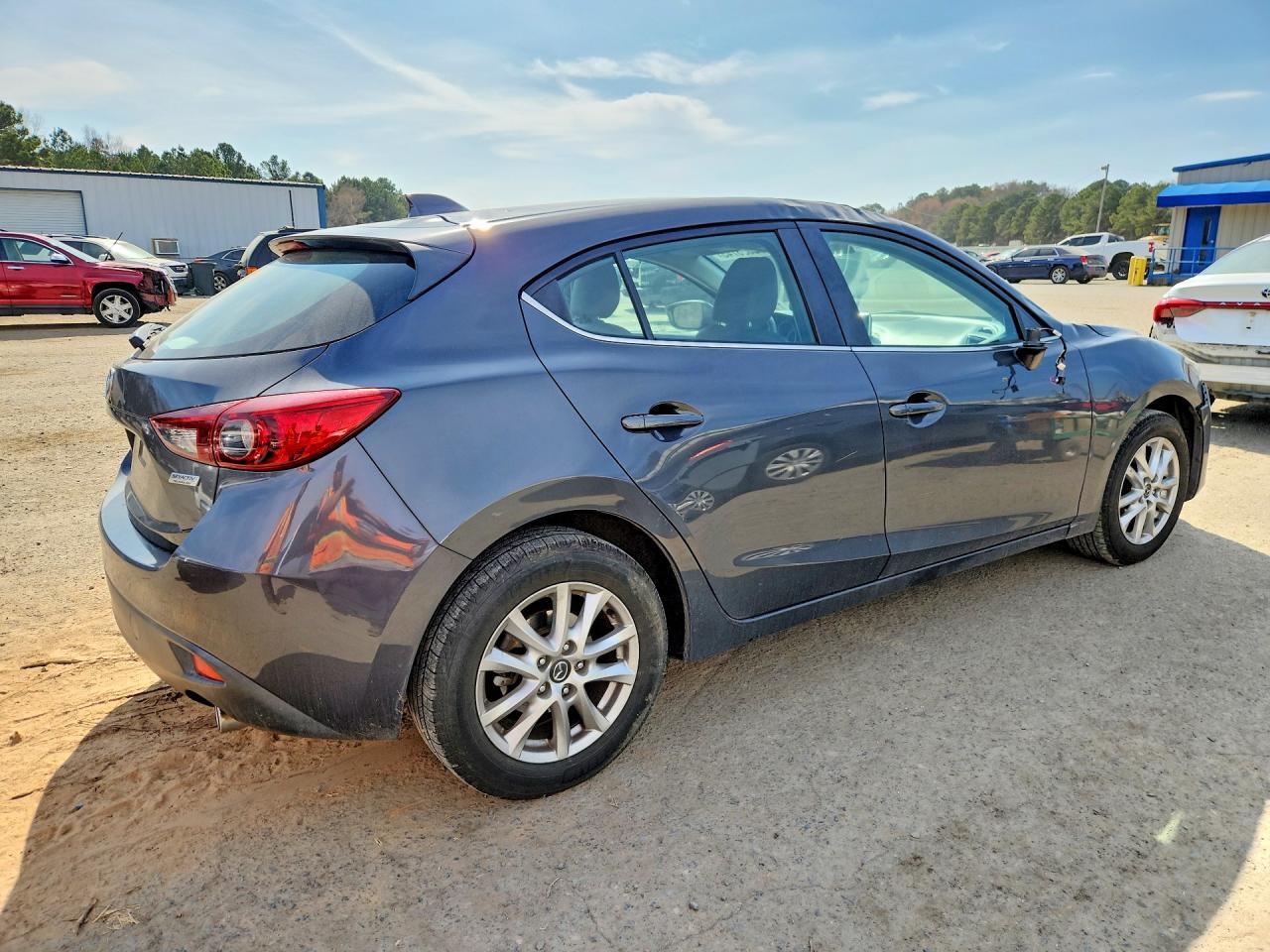 2016 Mazda 3 Grand Touring - Фото 3