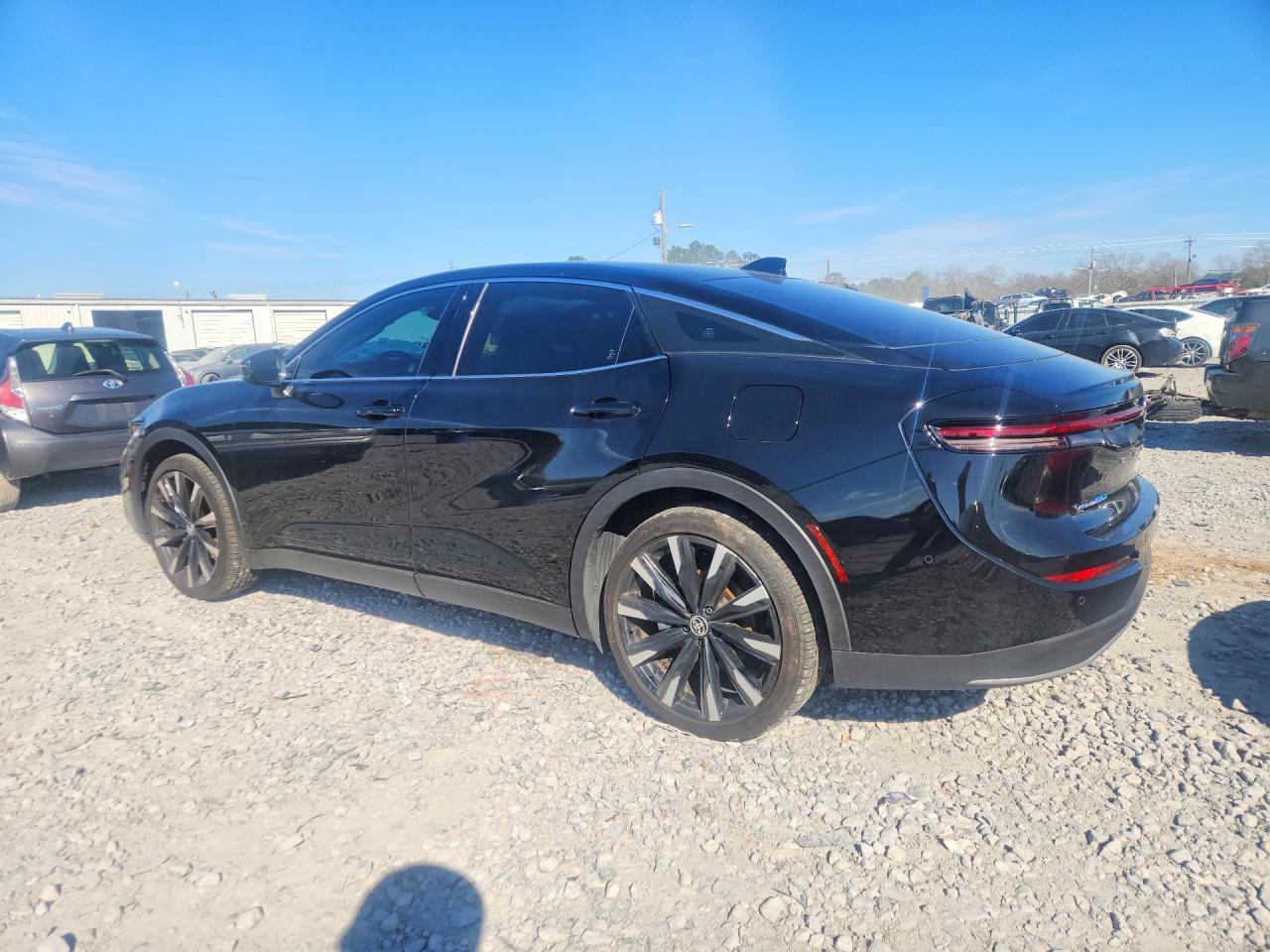 2025 Toyota Crown Platinum - Фото 2