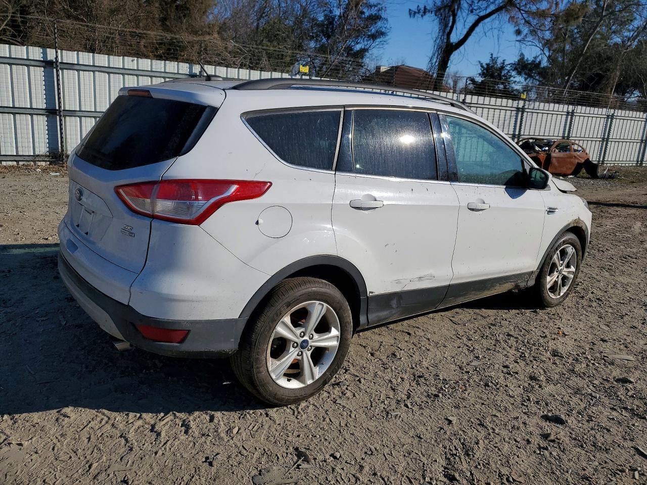 2016 Ford Escape Se - Image 3